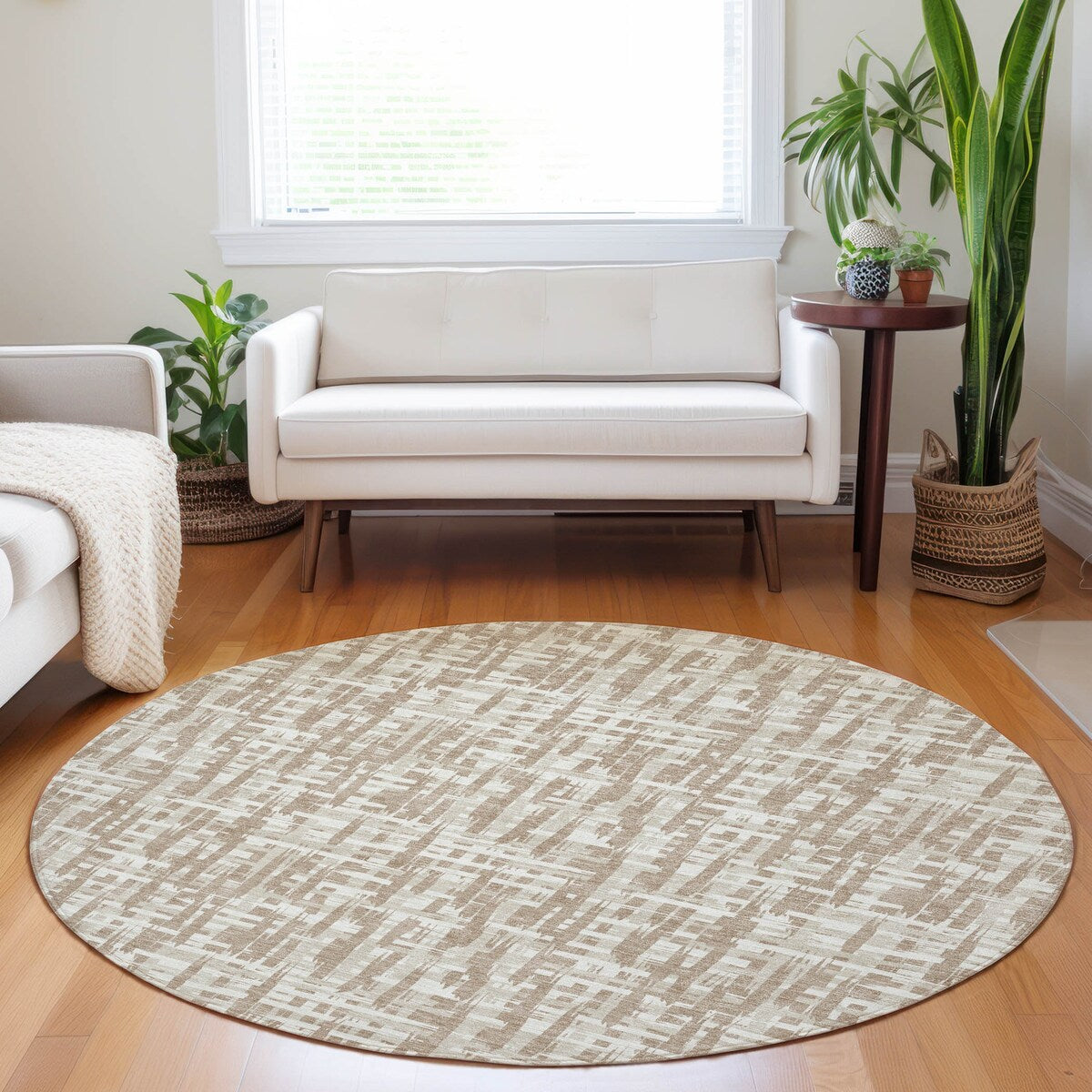 Machine Washable Indoor/ Outdoor Modern Crosshatch Chantille Rug
