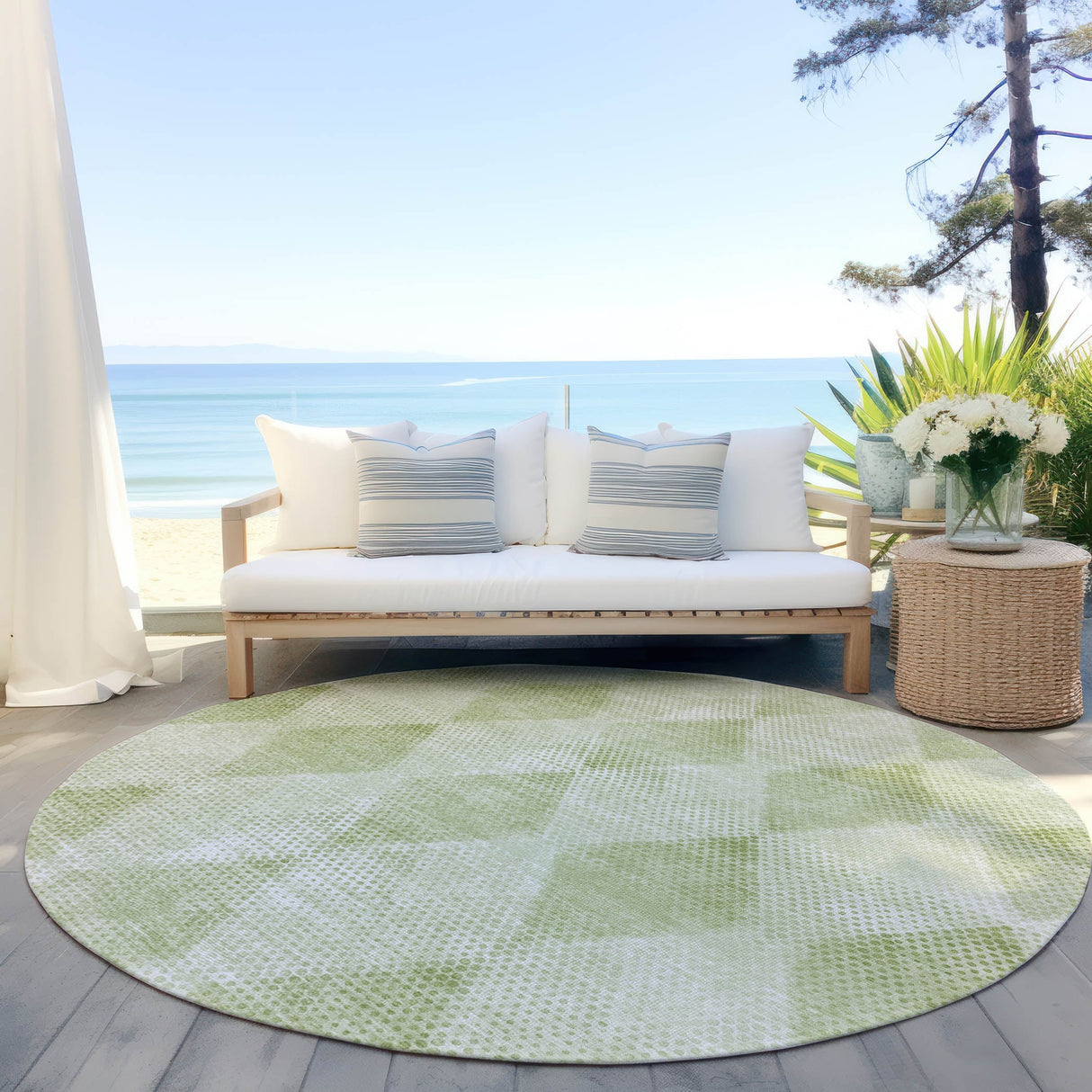 Machine Washable Indoor/ Outdoor Modern Diamonds Chantille Rug
