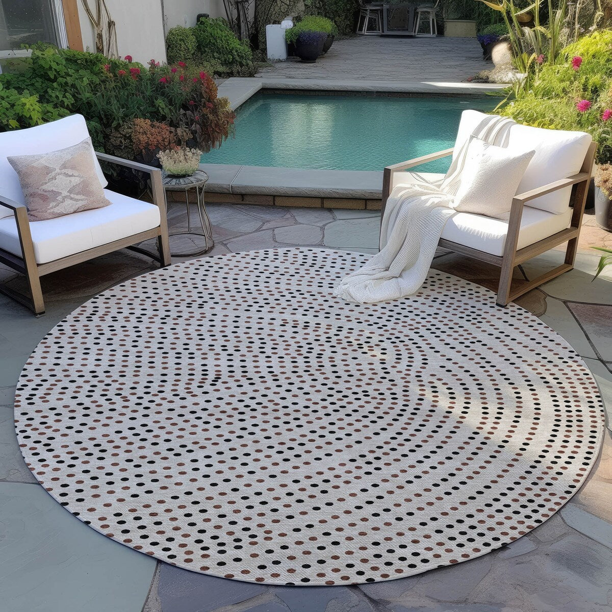 Machine Washable Indoor/ Outdoor Modern Dotty Chantille Rug