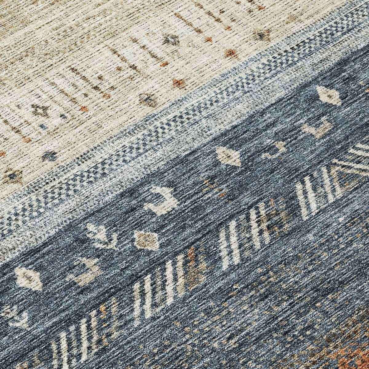 Machine Washable Indoor/ Outdoor Modern Global Chantille Rug