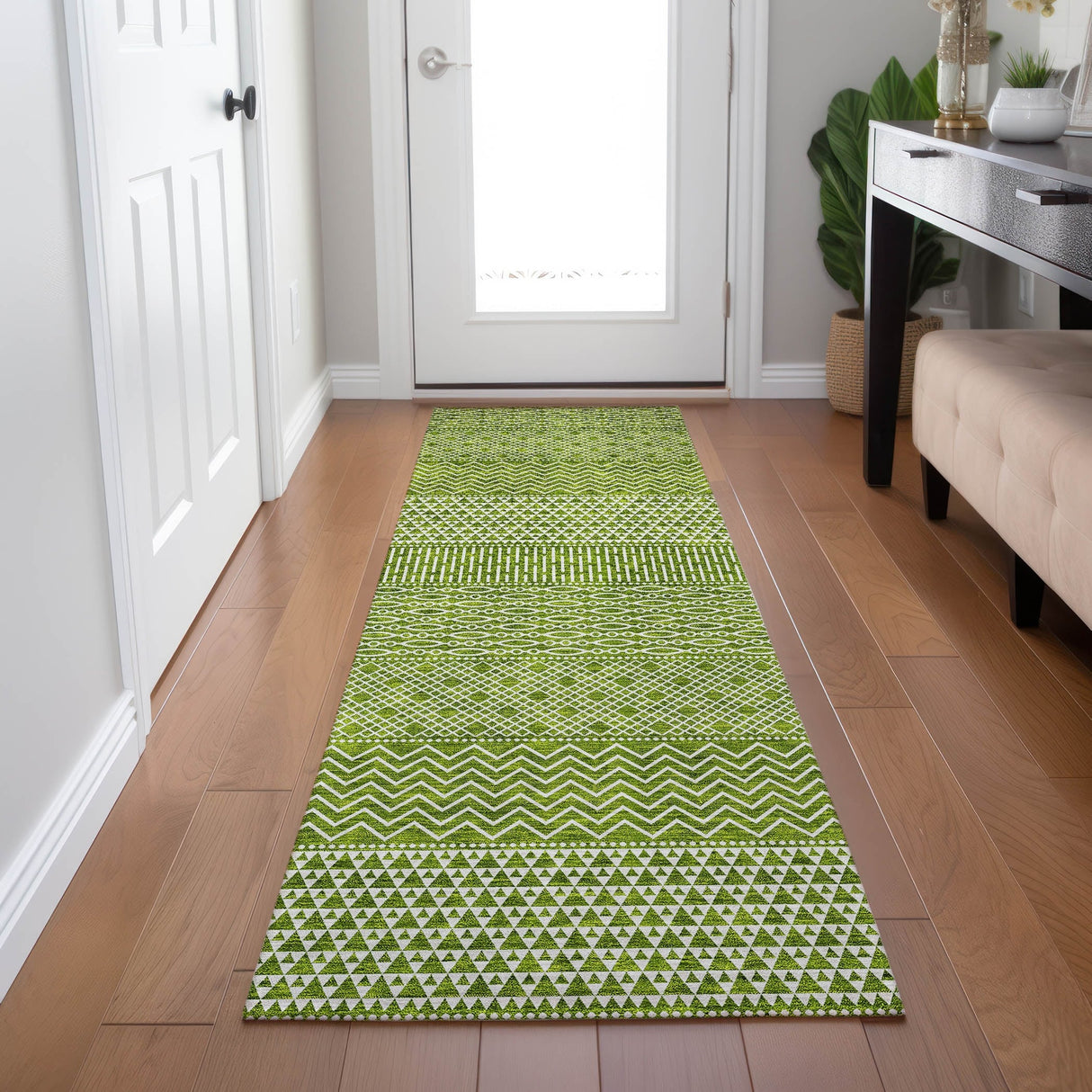 Machine Washable Indoor/ Outdoor Modern Stripes Chantille Rug