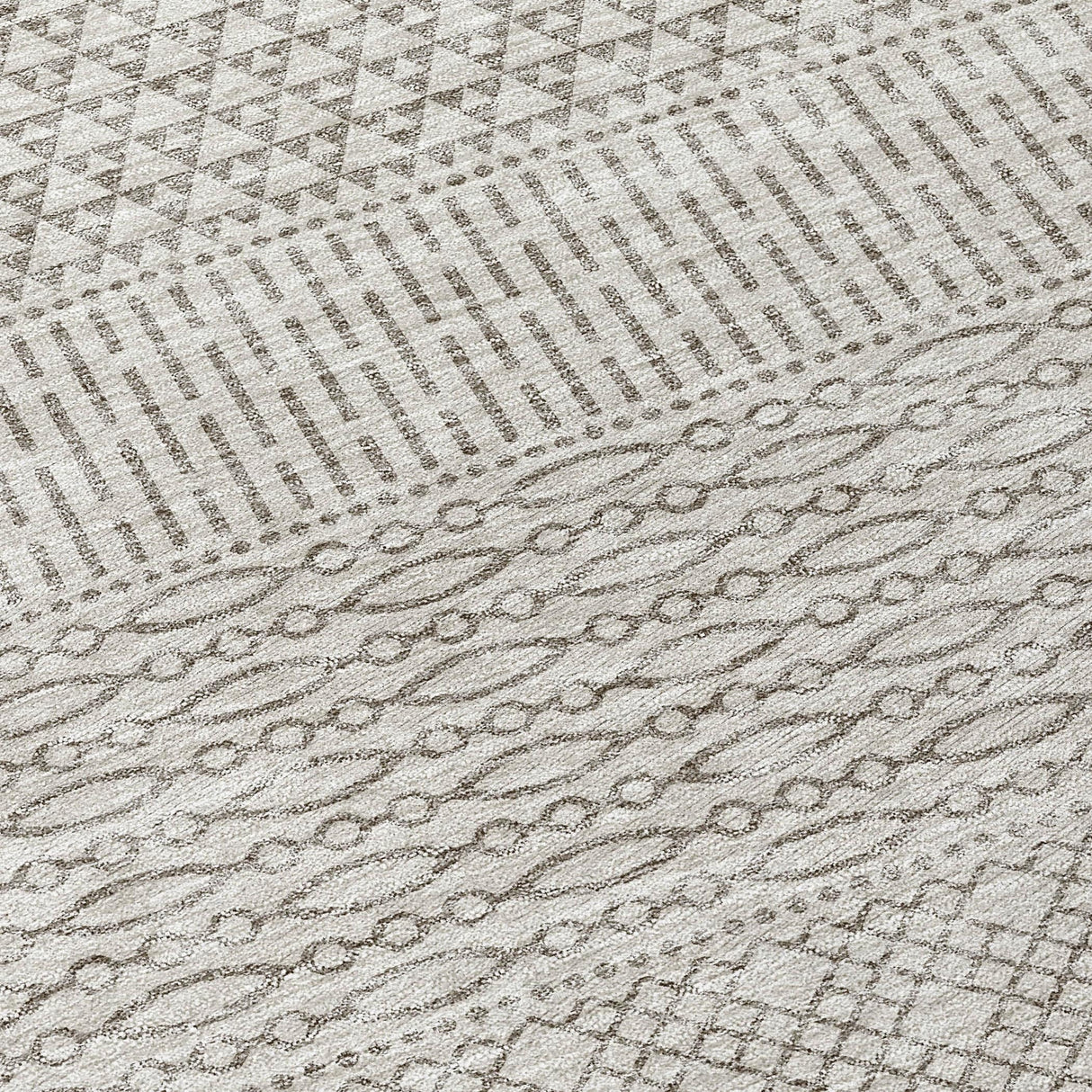 Machine Washable Indoor/ Outdoor Modern Stripes Chantille Rug