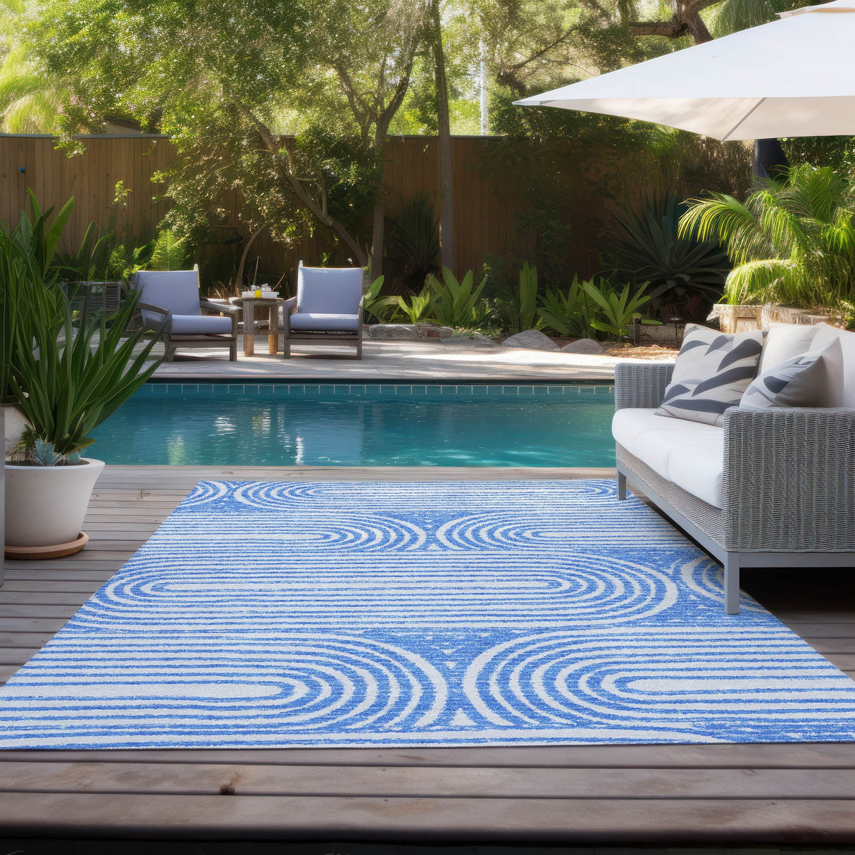Machine Washable Indoor/ Outdoor Modern Vibes Chantille Rug
