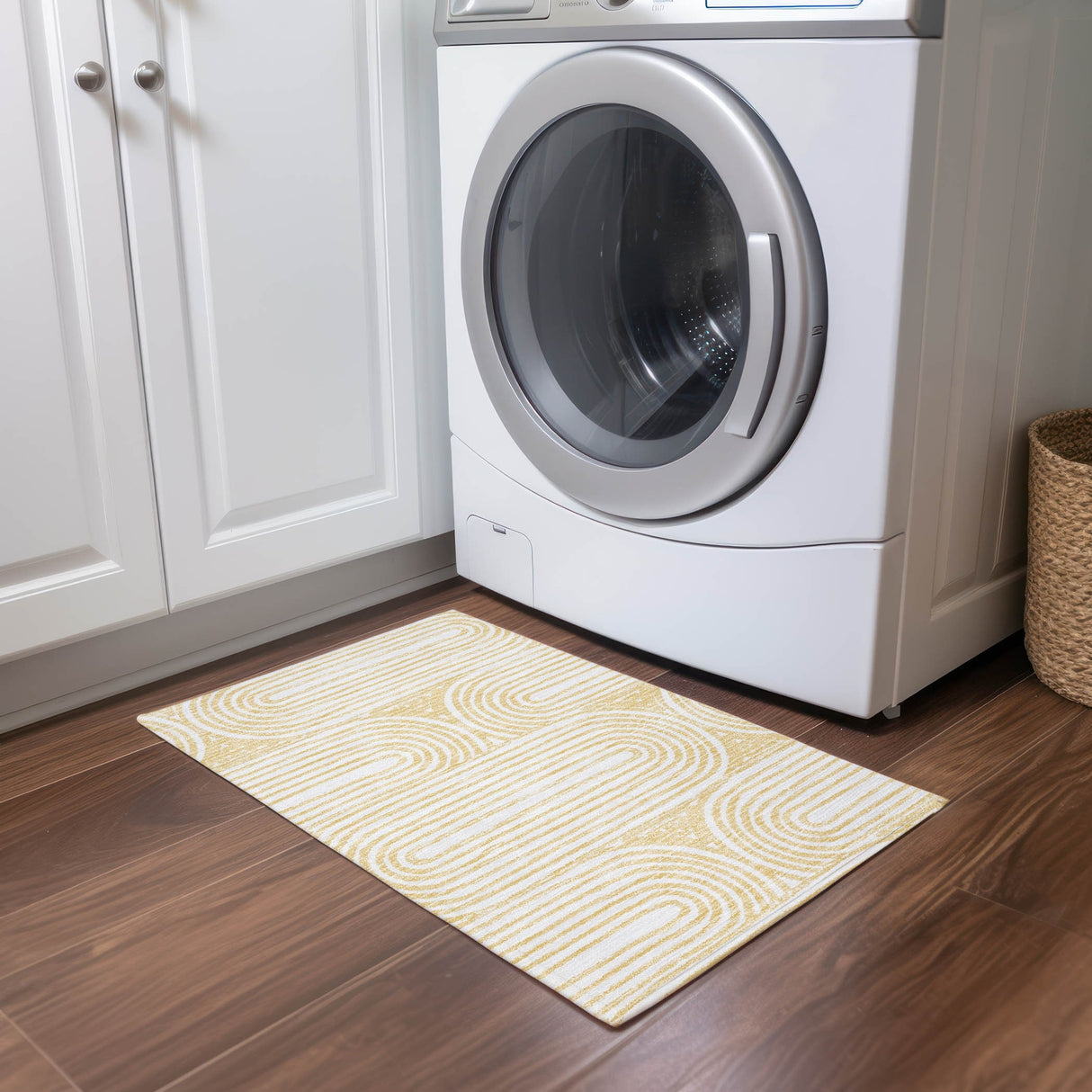Machine Washable Indoor/ Outdoor Modern Vibes Chantille Rug