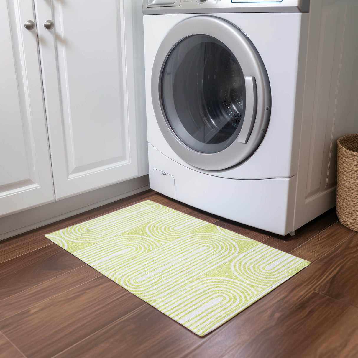 Machine Washable Indoor/ Outdoor Modern Vibes Chantille Rug