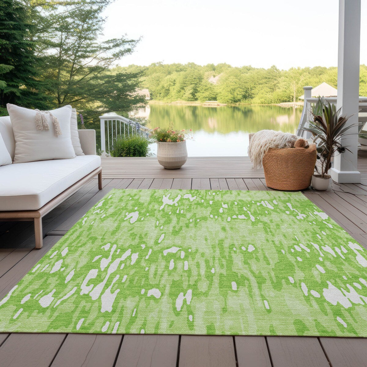 Machine Washable Indoor/ Outdoor Modern Watercolor Chantille Rug
