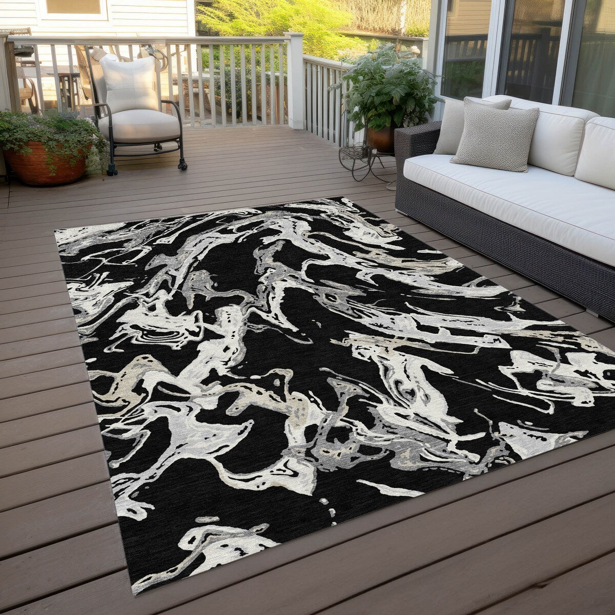 Machine Washable Indoor/ Outdoor Modern Wave Chantille Rug