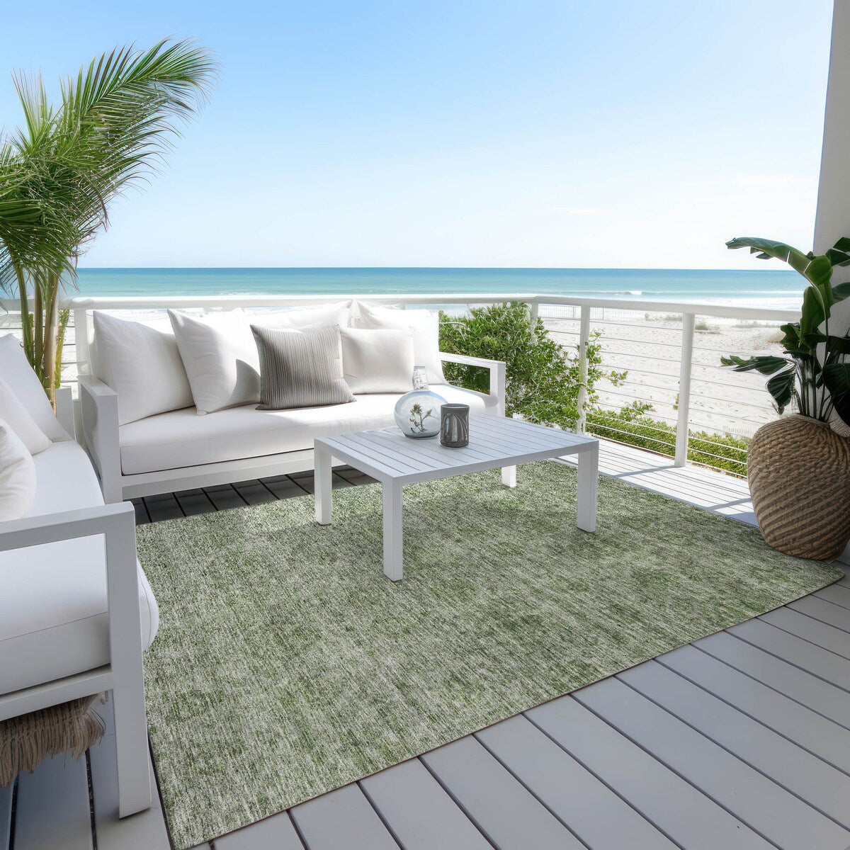 Machine Washable Indoor/ Outdoor Ombre Damask Chantille Rug