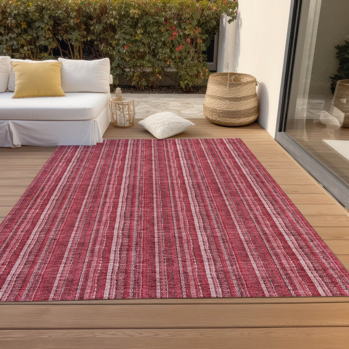 Machine Washable Indoor/ Outdoor Stripe Chantille Rug