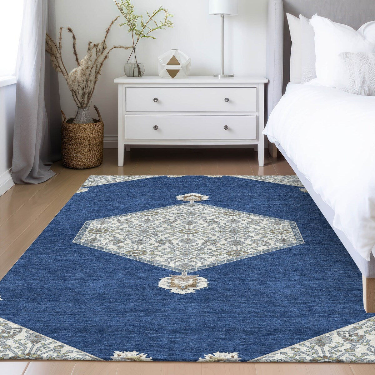 Machine Washable Indoor/ Outdoor Traditional Chantille Rug