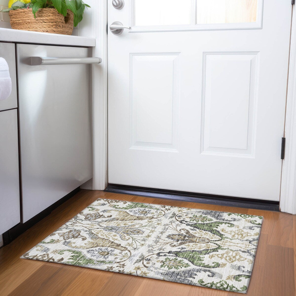 Machine Washable Indoor/ Outdoor Traditional Craftsman Chantille Rug