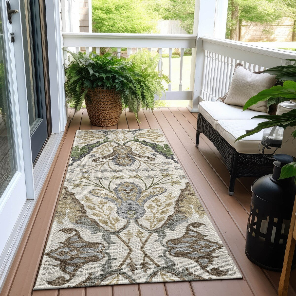 Machine Washable Indoor/ Outdoor Traditional Craftsman Chantille Rug