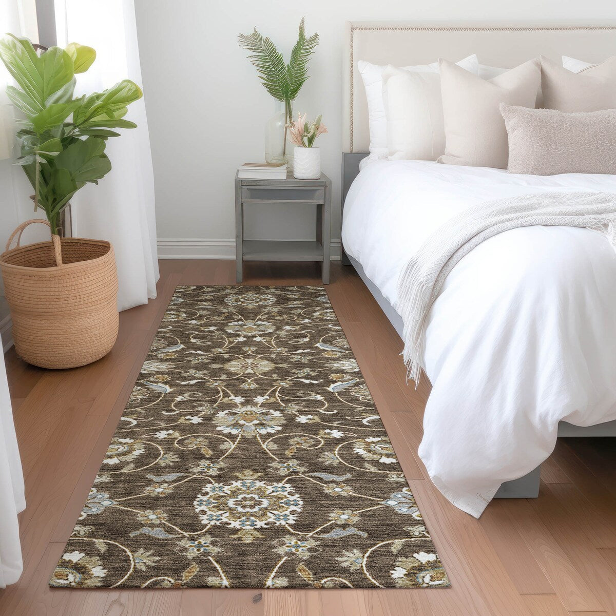 Machine Washable Indoor/ Outdoor Traditional KashanChantille Rug