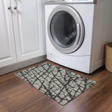 Machine Washable Indoor/ Outdoor Transitional Gray Crackle Chantille Rug