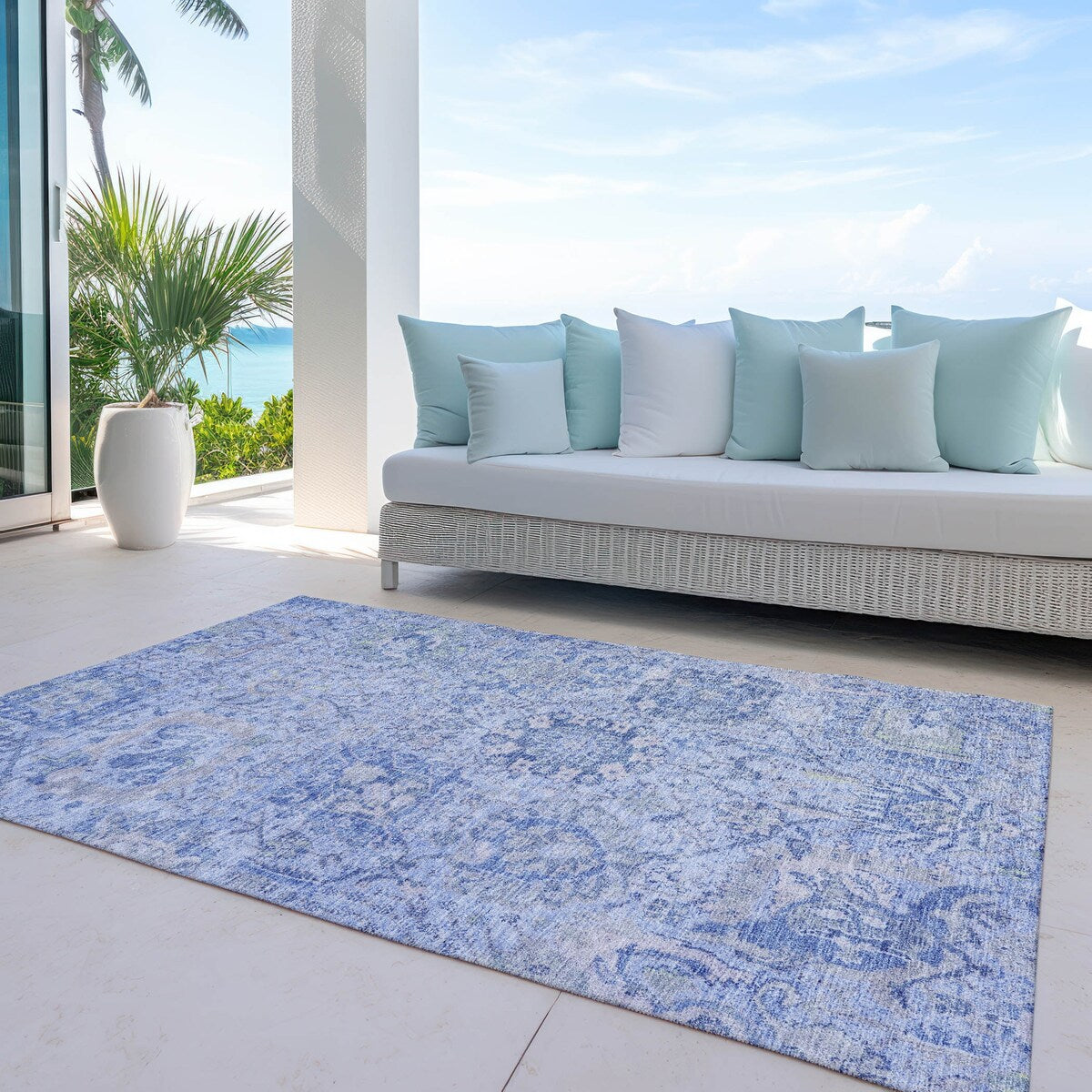 Machine Washable Indoor/ Outdoor Vintage Traditional Chantille Rug