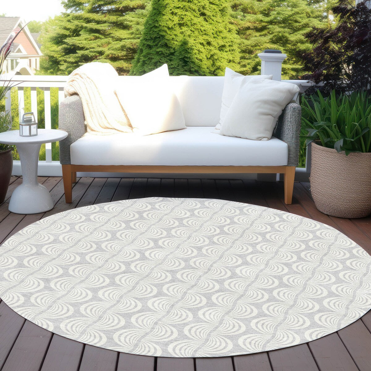 Machine Washable Indoor/ Outdoor Wavy Modern Chantille Rug