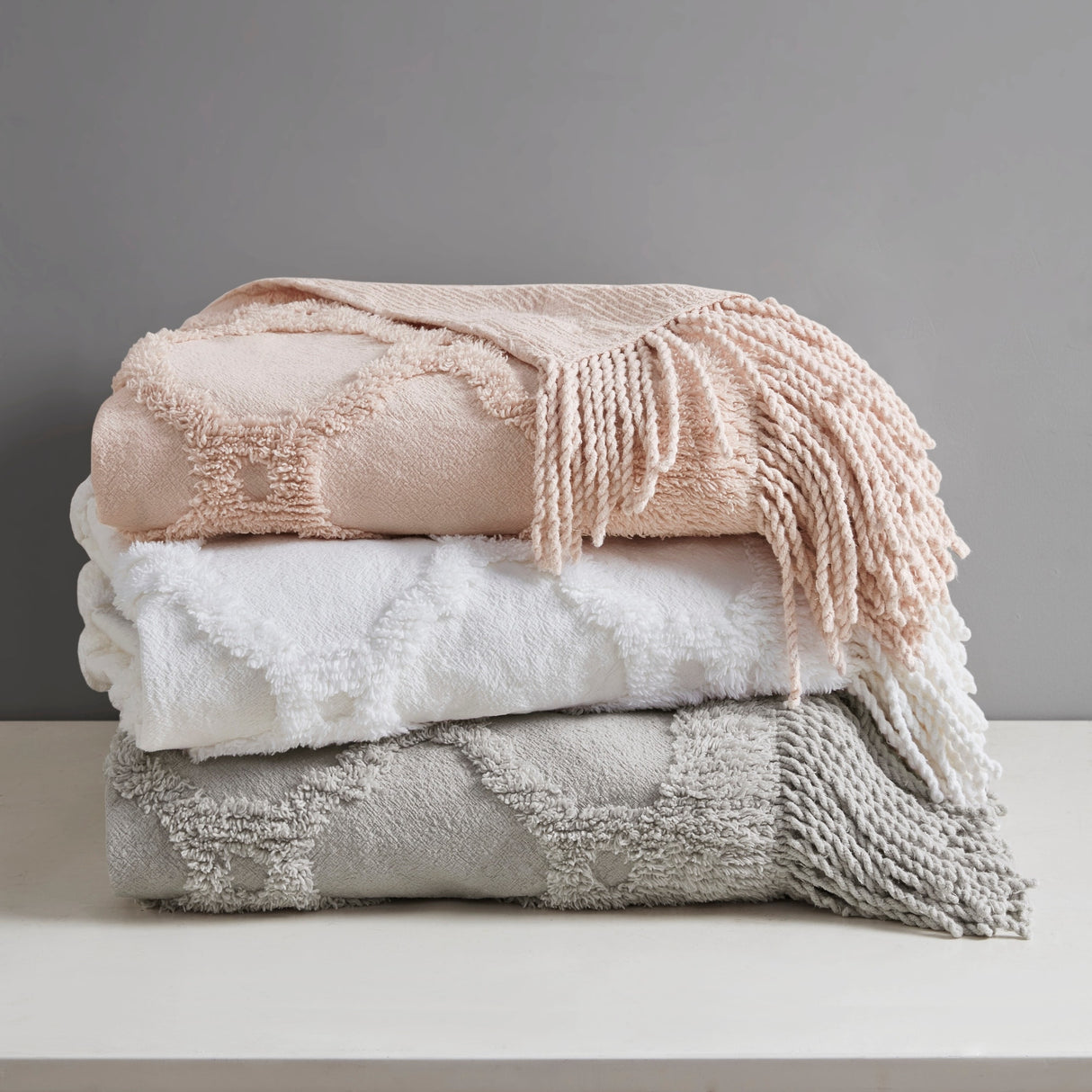 Madison Park Hannah 100-percent Cotton Tufted Chenille Lightweight Throw With Fringe Tassel