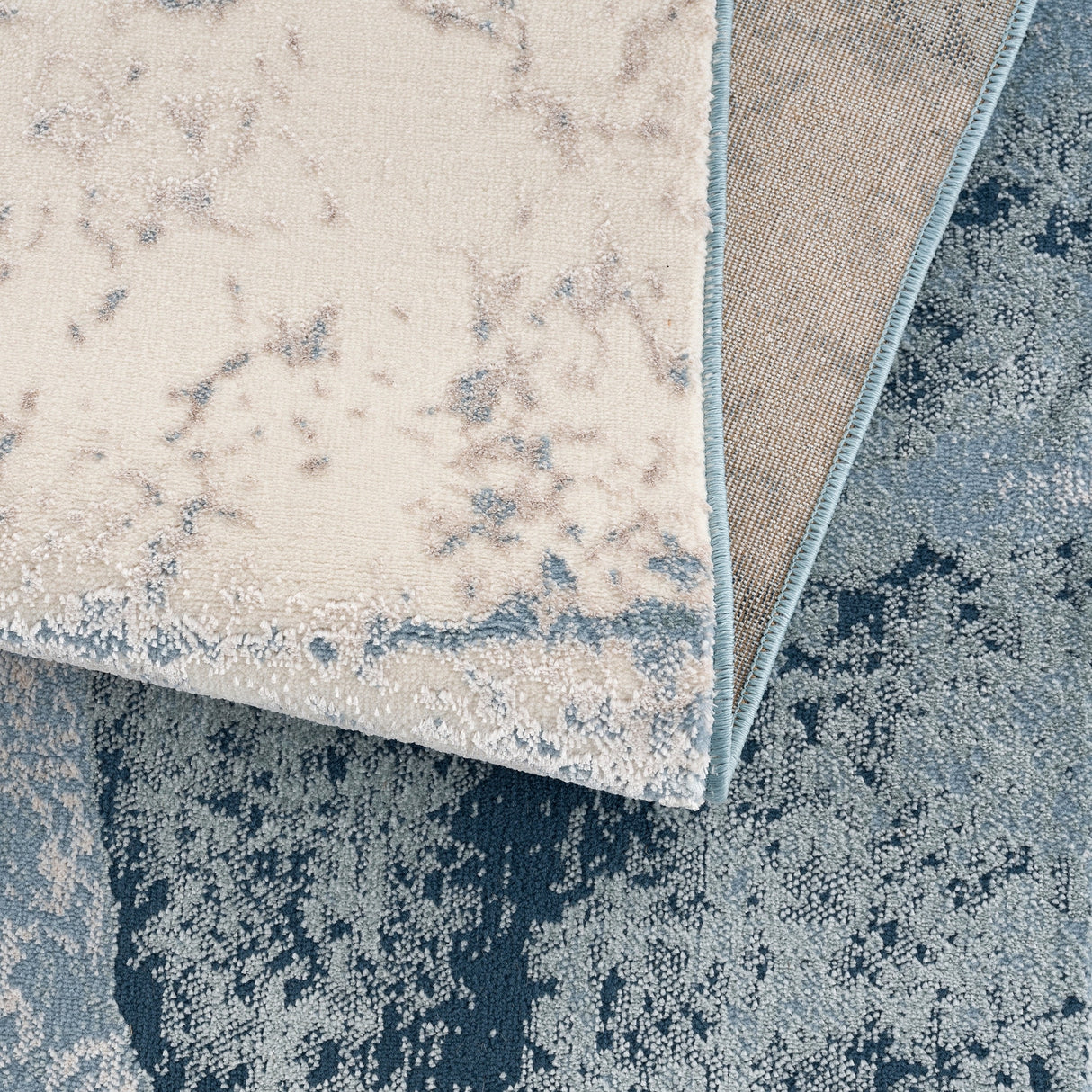 Madison Park Kathryn Blue Abstract Wave Area Rug