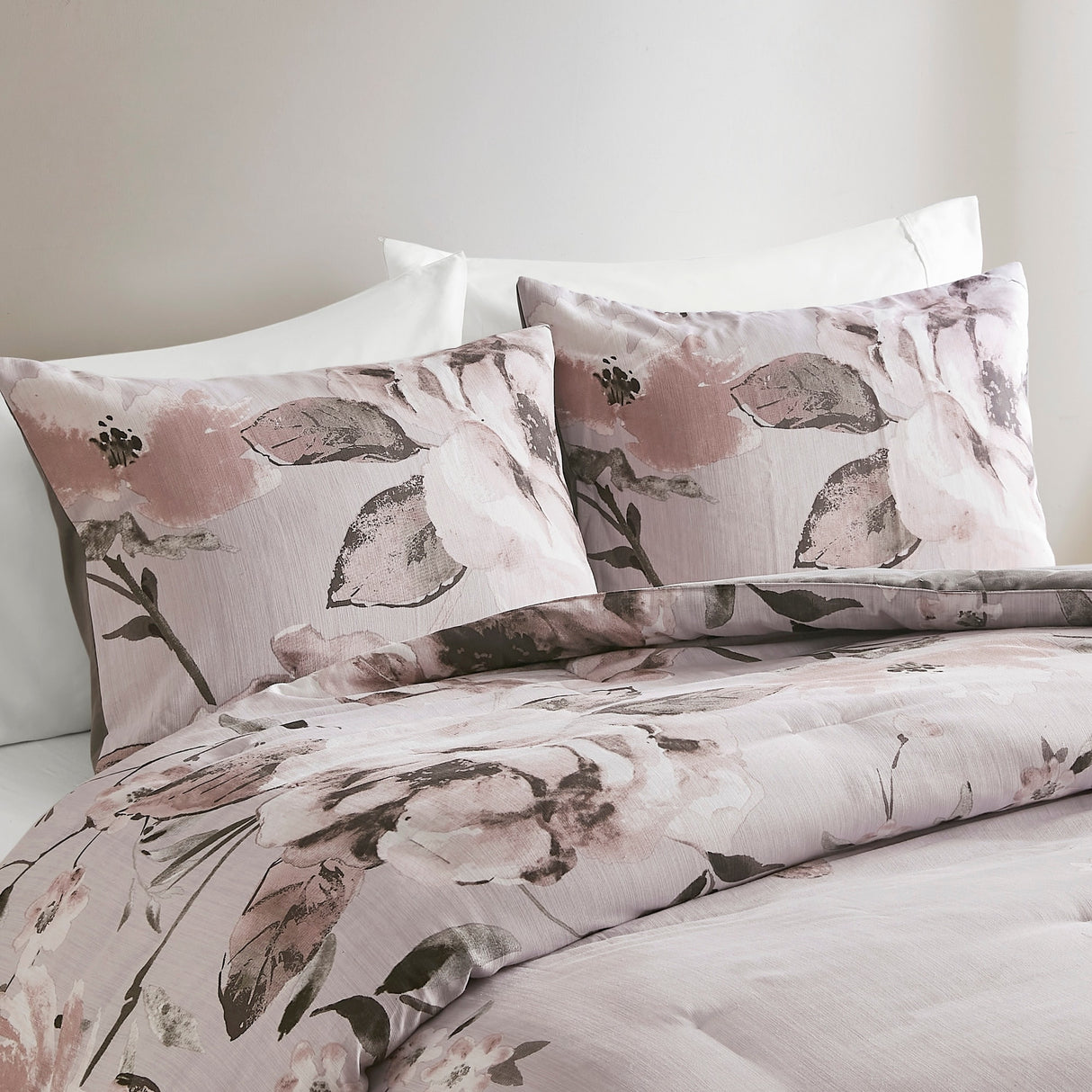 Madison Park Penelope 3 Piece Floral Printed Comforter Set