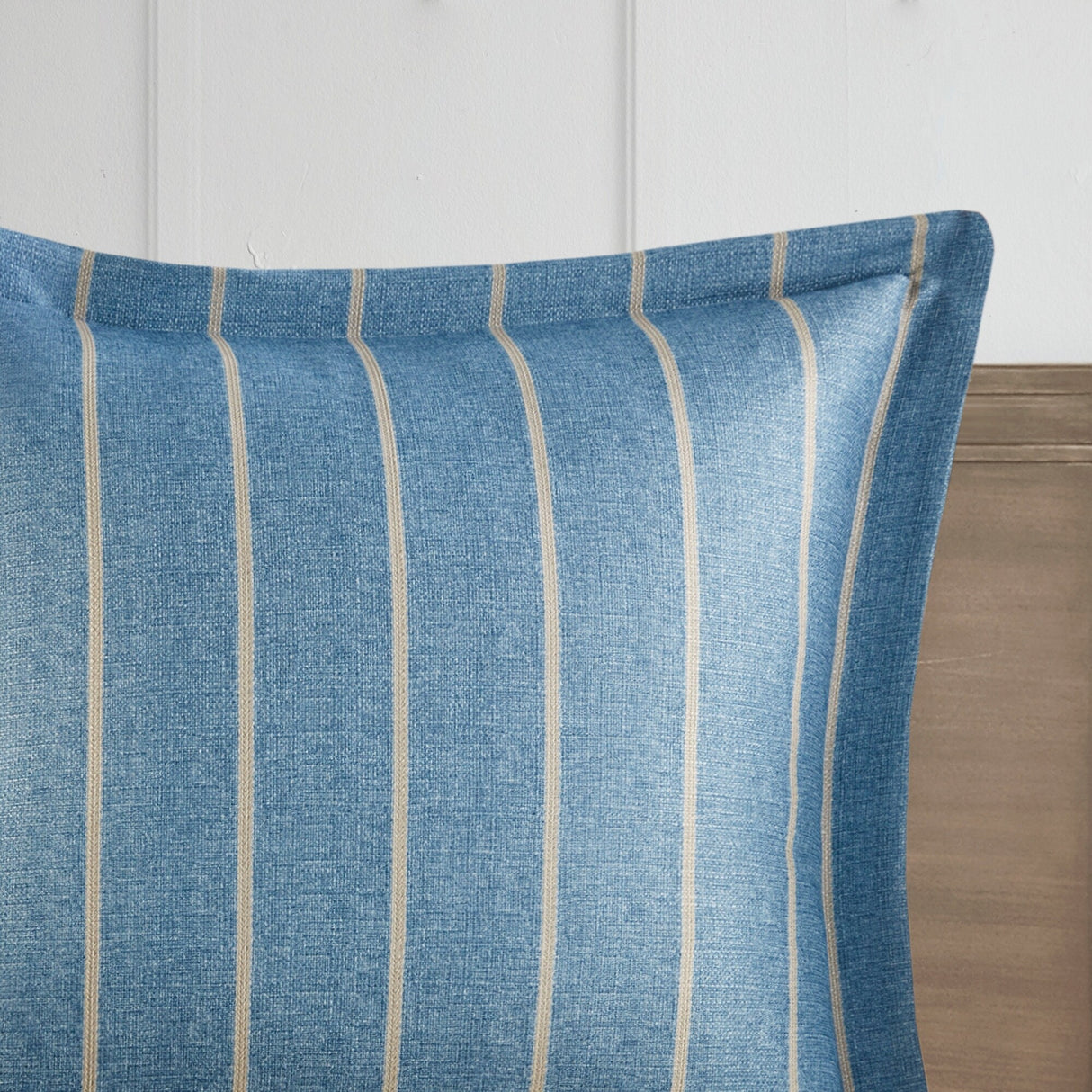 Madison Park Signature Caspian Blue Medallion Print Comforter Set