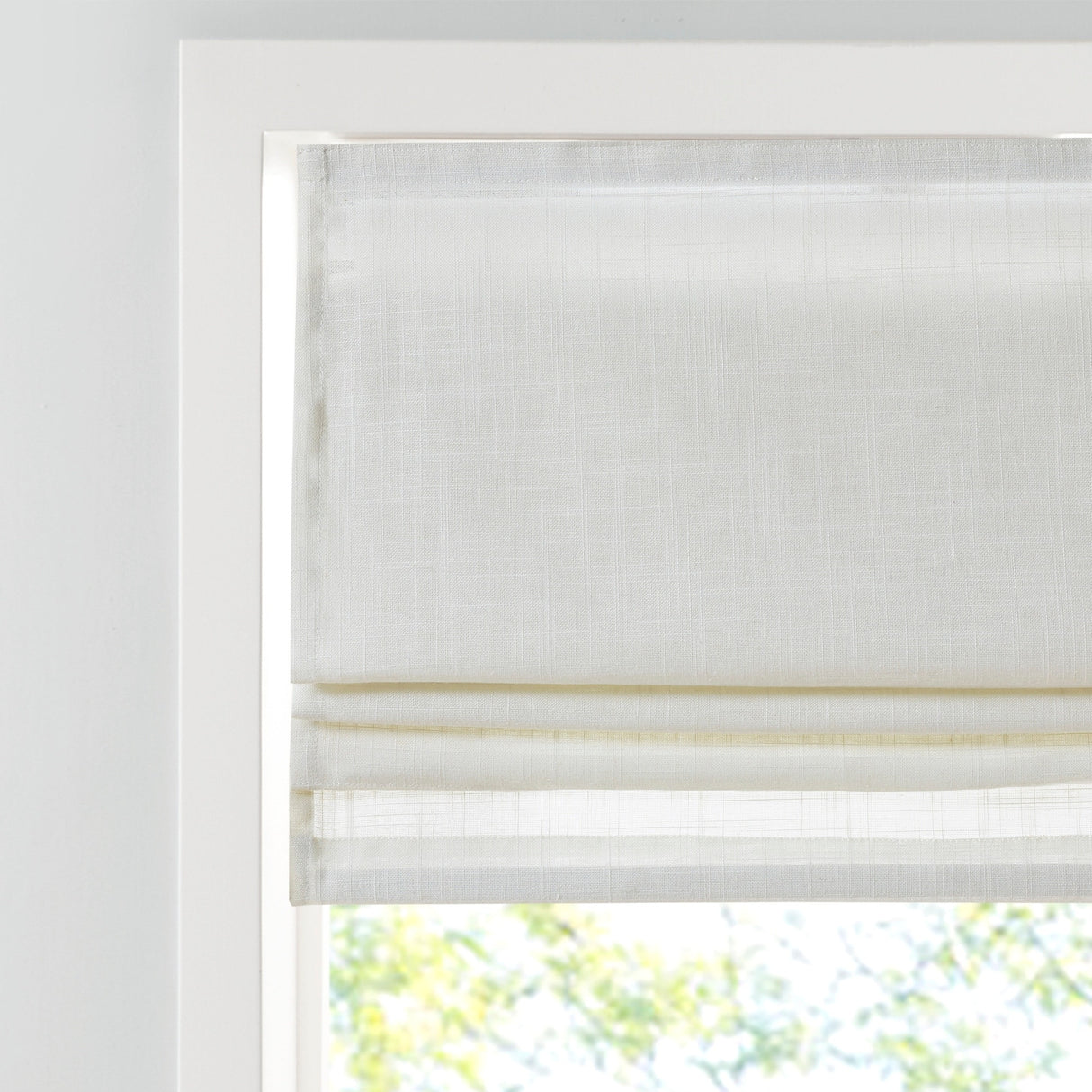 Madison Park Suvi Linen Blend Light Filtering Cordless Roman Shade
