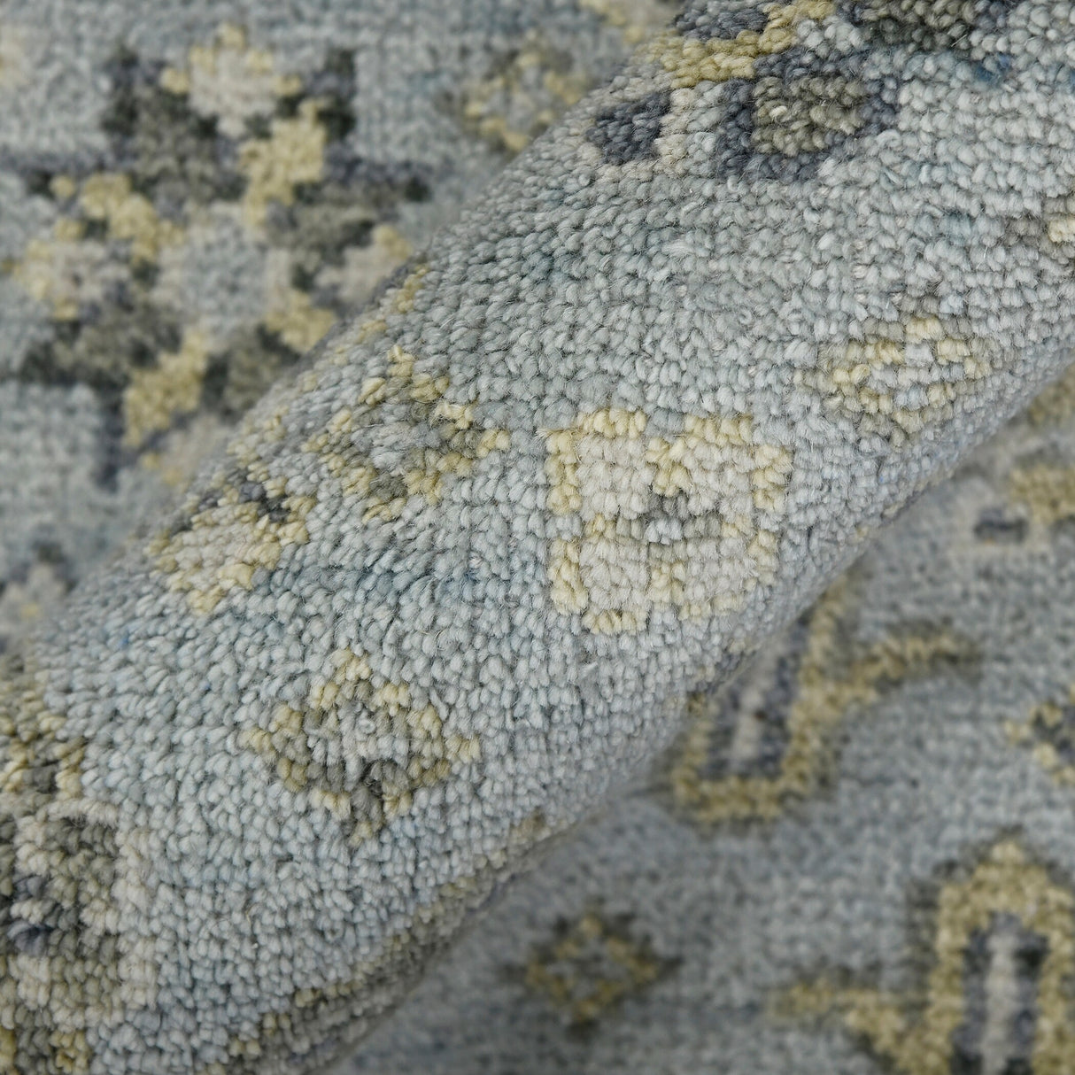 Magi Diviana Jane Sky Blue Hand-Knotted Wool Area Rug