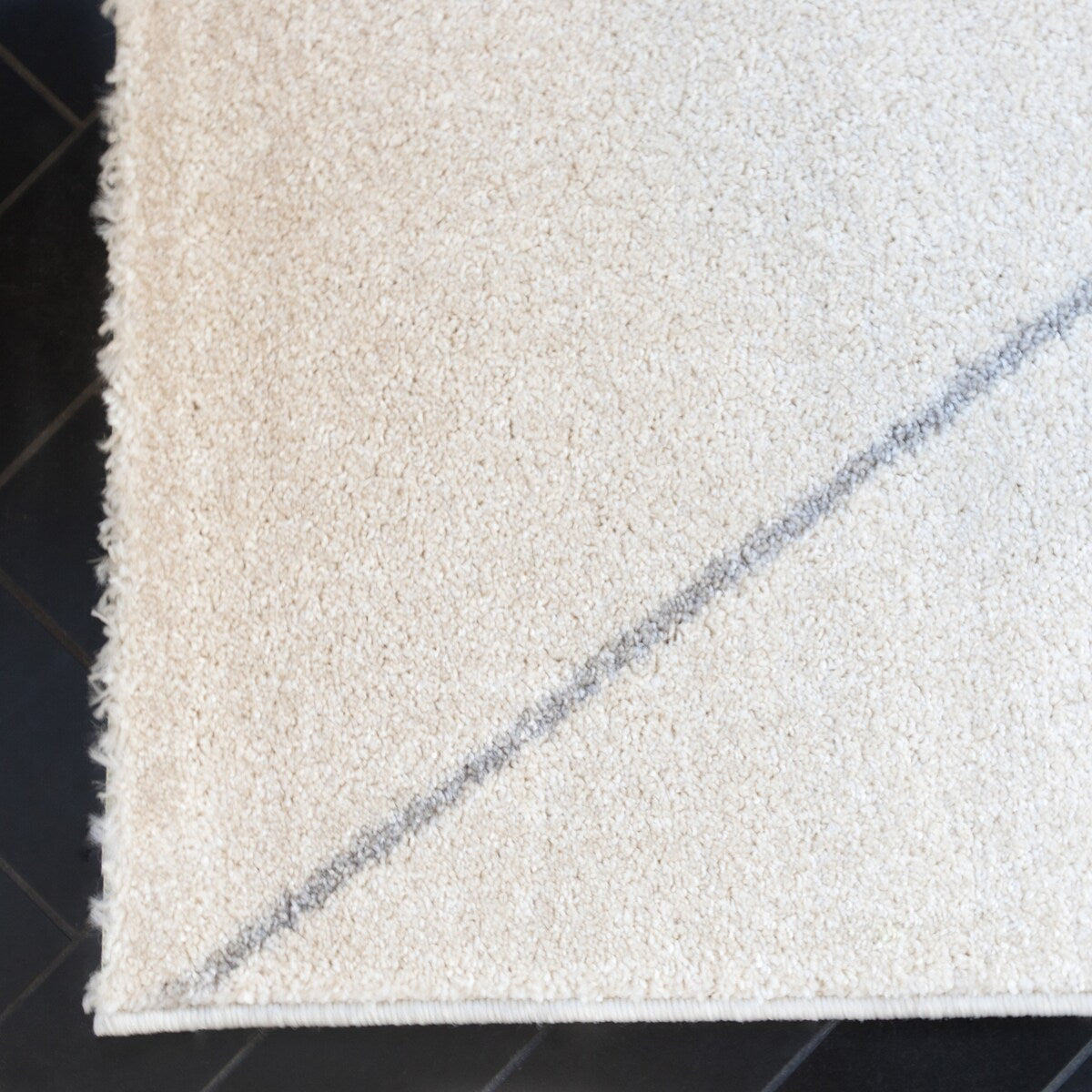 Maite Geometric Indoor Area Rug