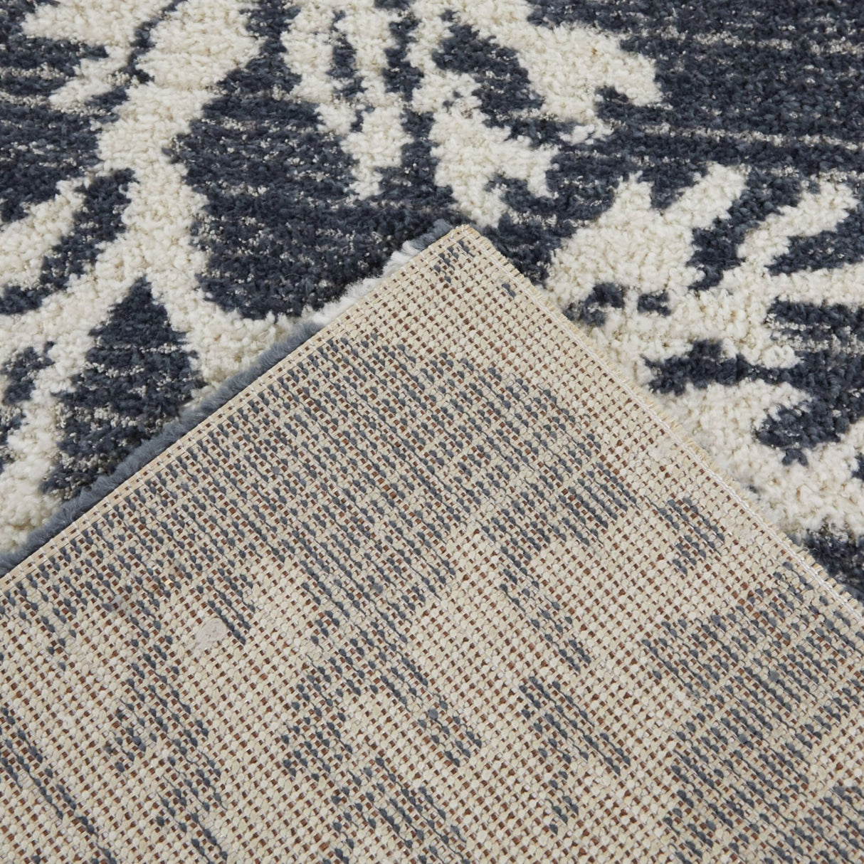 Makos Coastal Coral Area Rug