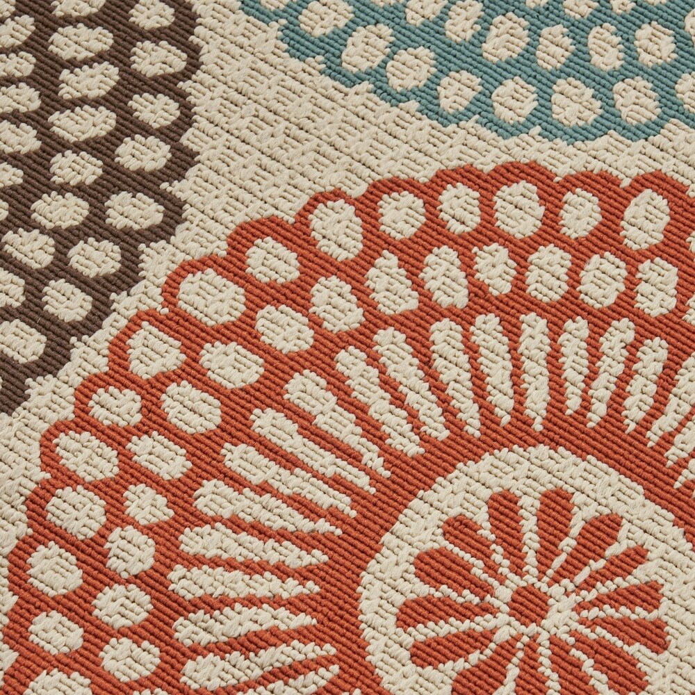 Mara Indoor/ Outdoor Floral Area Rug by Christopher Knight Home