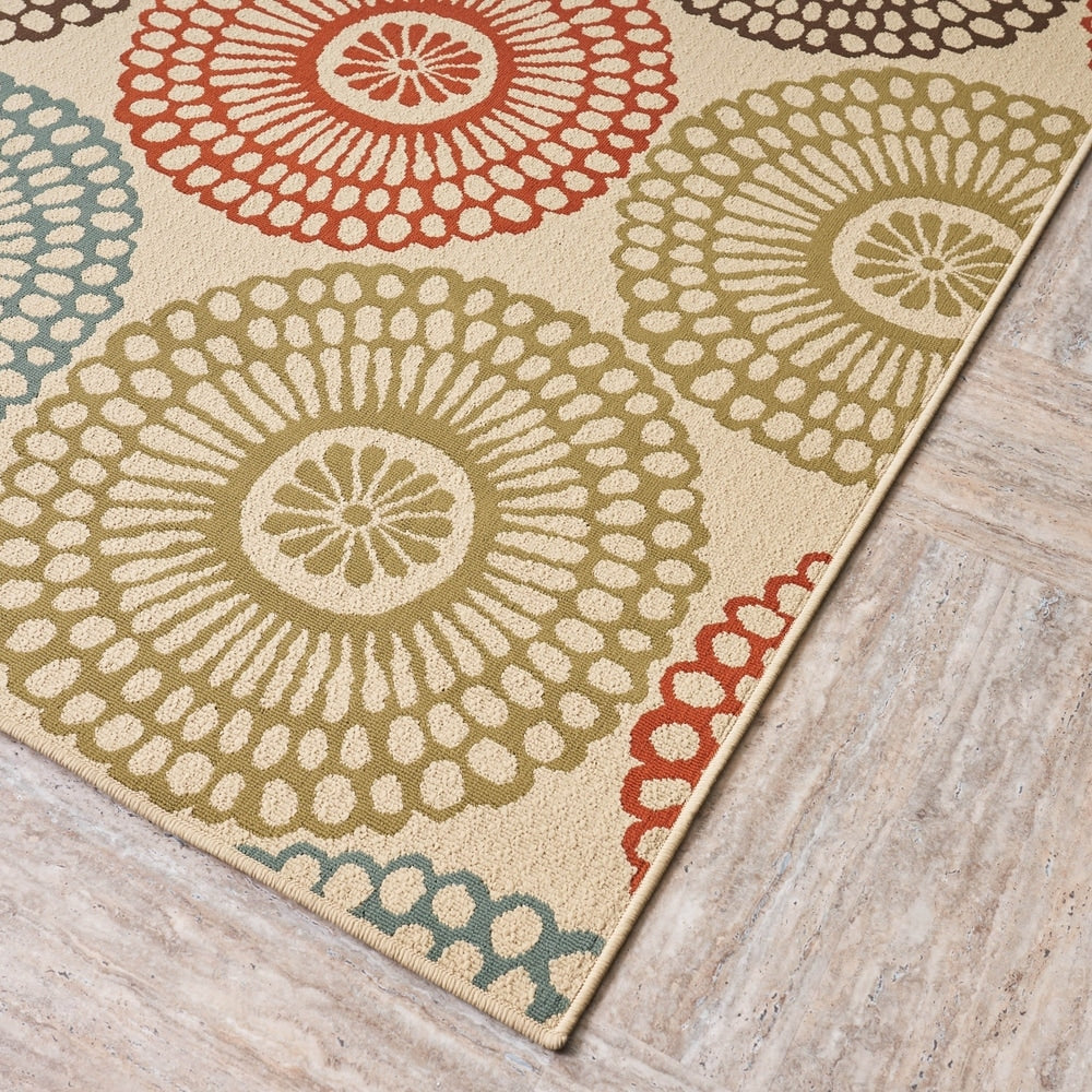 Mara Indoor/ Outdoor Floral Area Rug by Christopher Knight Home