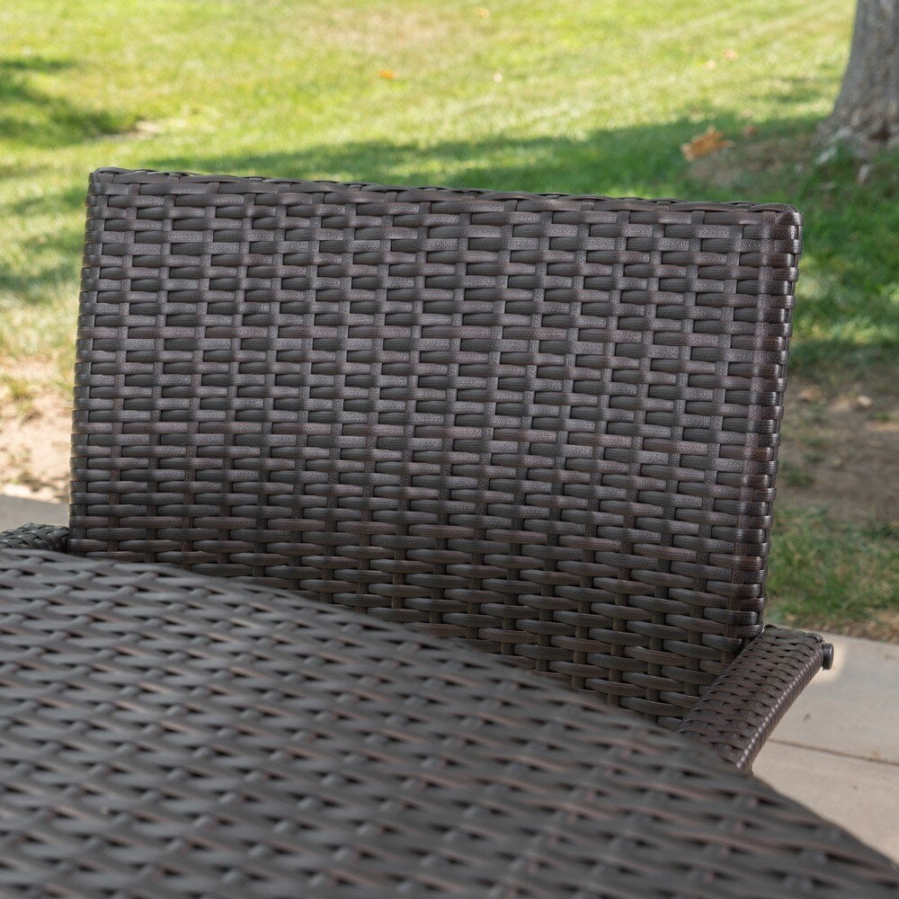 Marin Outdoor 5-piece Round Dining Set with Cushions by Christopher Knight Home