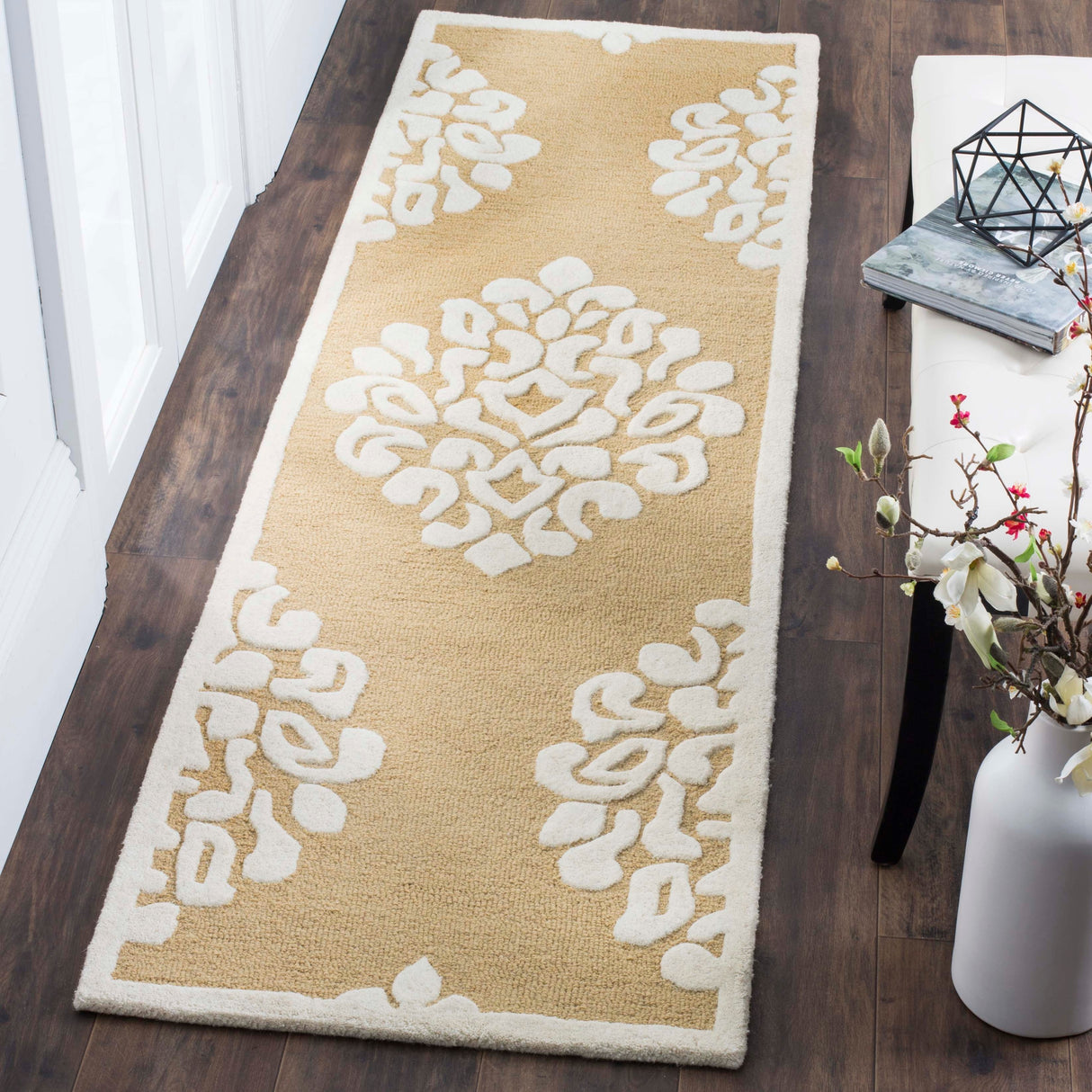 Martha Stewart by SAFAVIEH Floral Damask Wool Rug