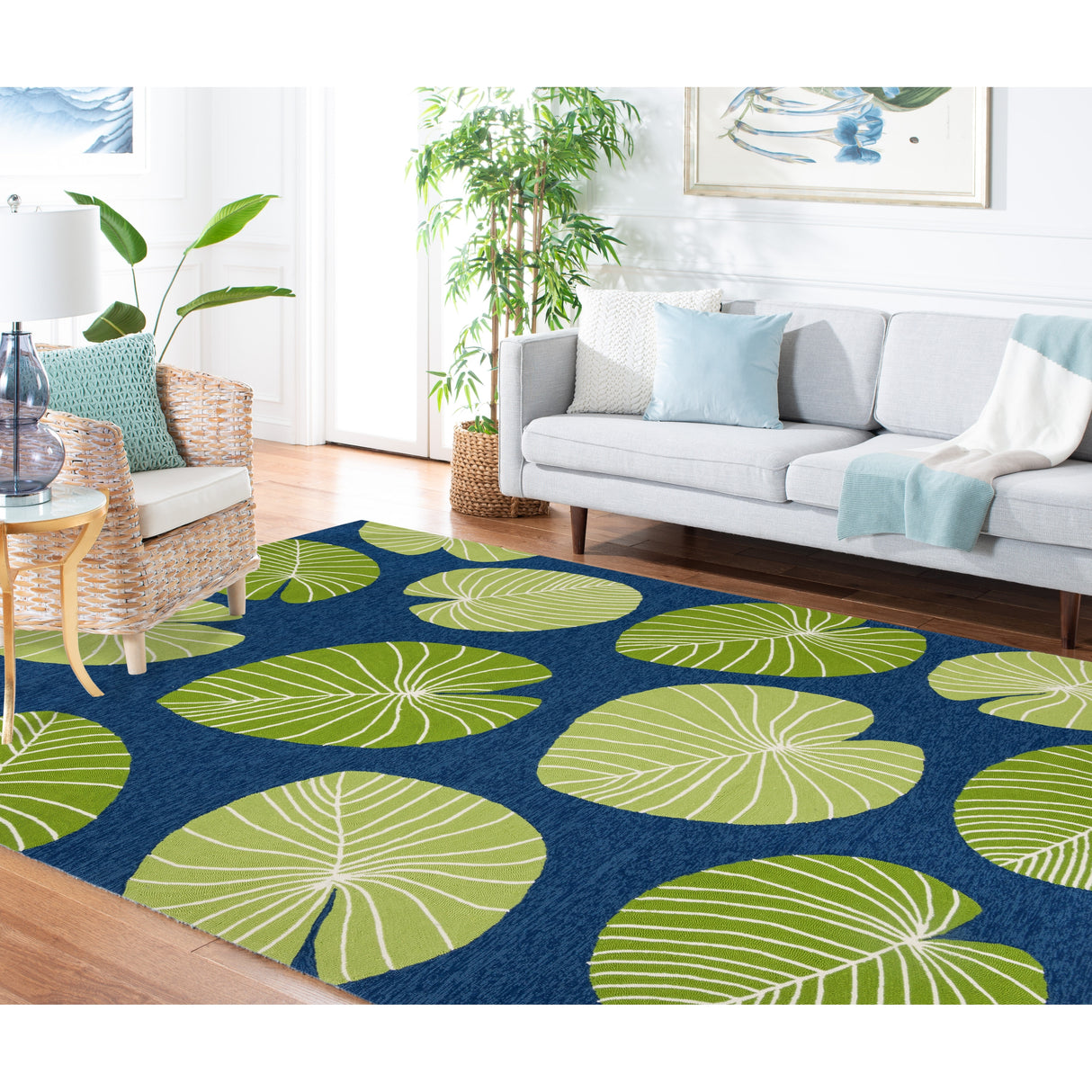 Martha Stewart by SAFAVIEH Hand-hooked Lily Pad Rug