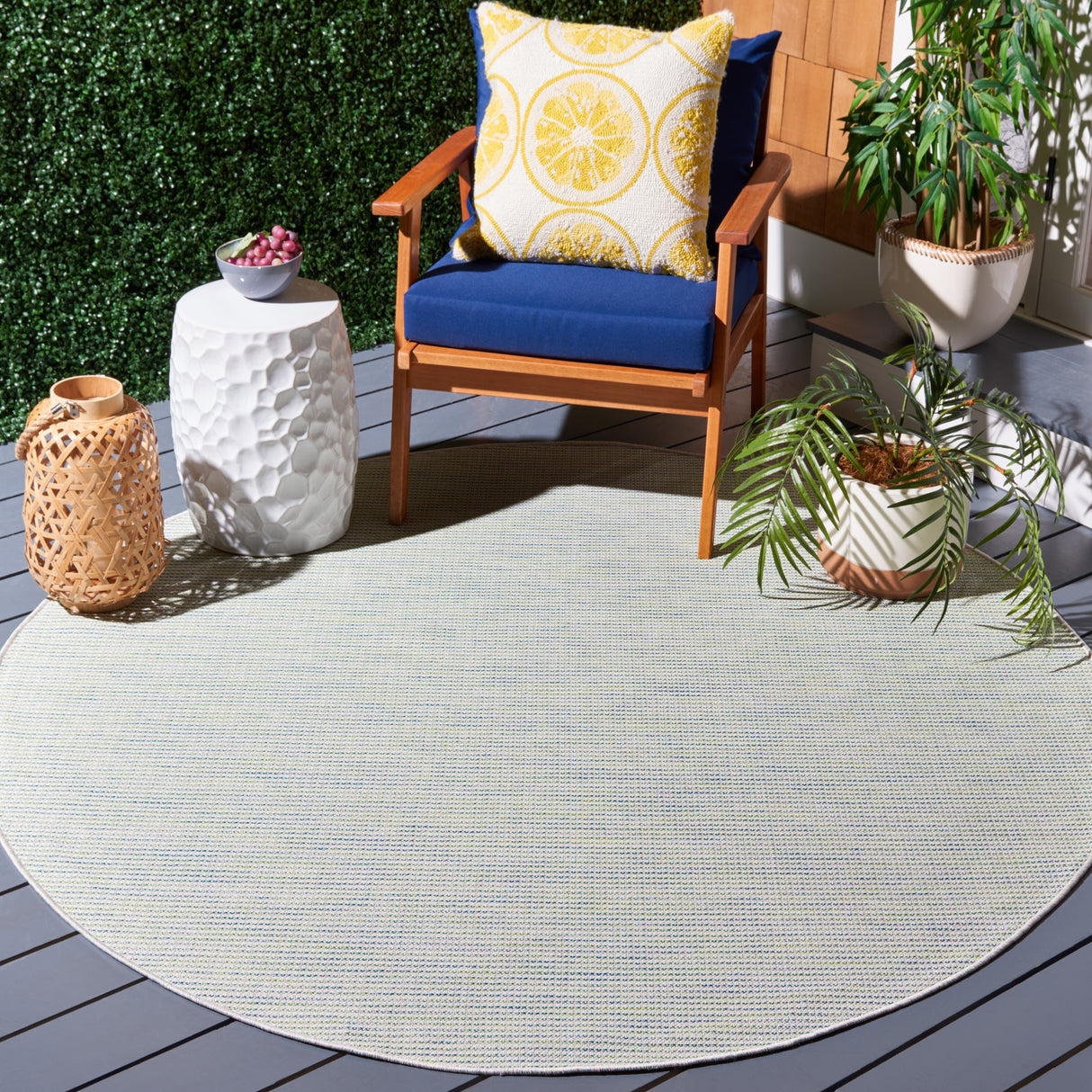 Martha Stewart by SAFAVIEH Silvestra Indoor/ Outdoor Rug