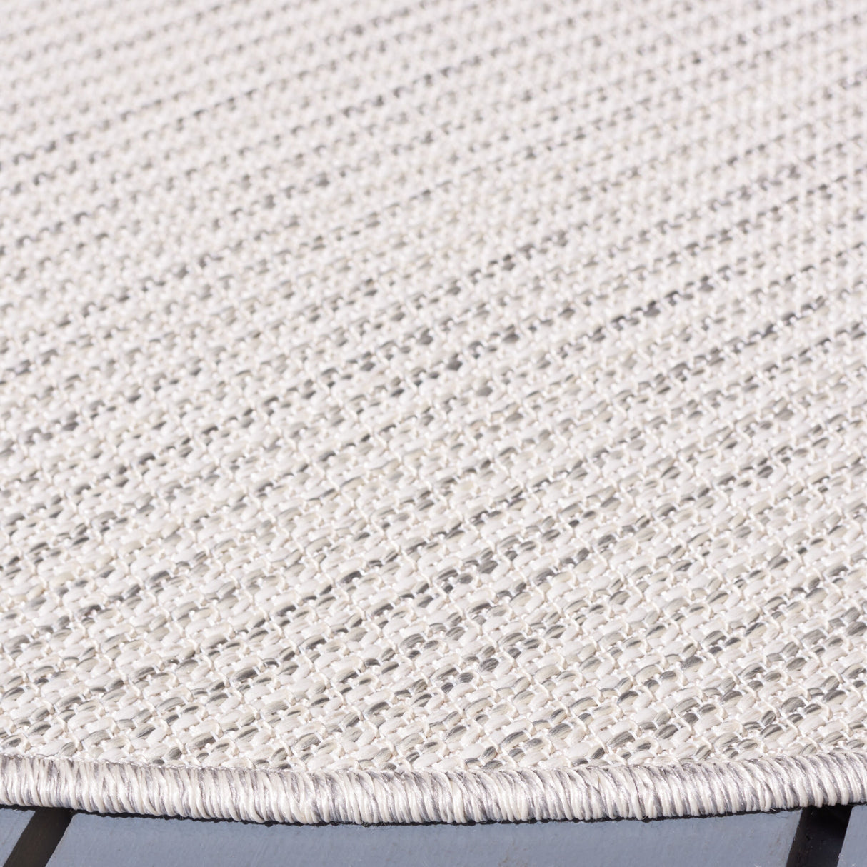 Martha Stewart by SAFAVIEH Silvestra Indoor/ Outdoor Rug