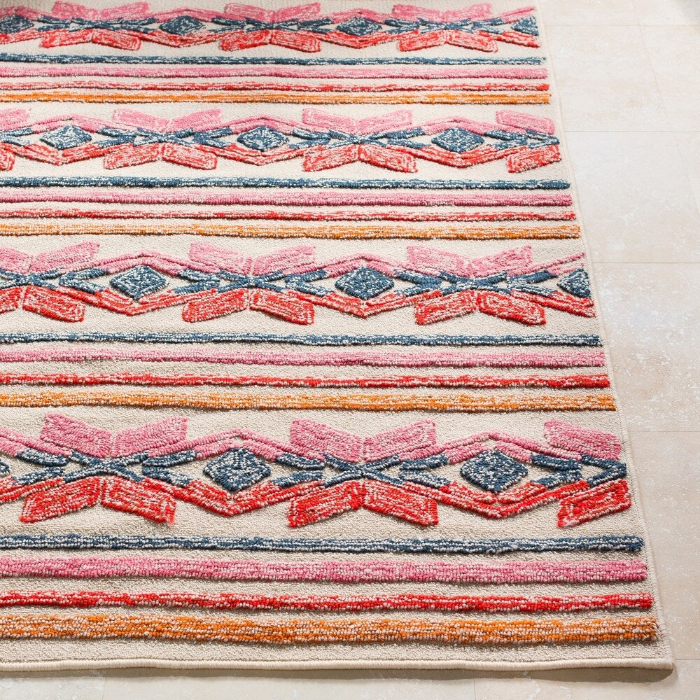 Marvao Southwestern Striped Indoor/ Outdoor Area Rug - 4' x 6'