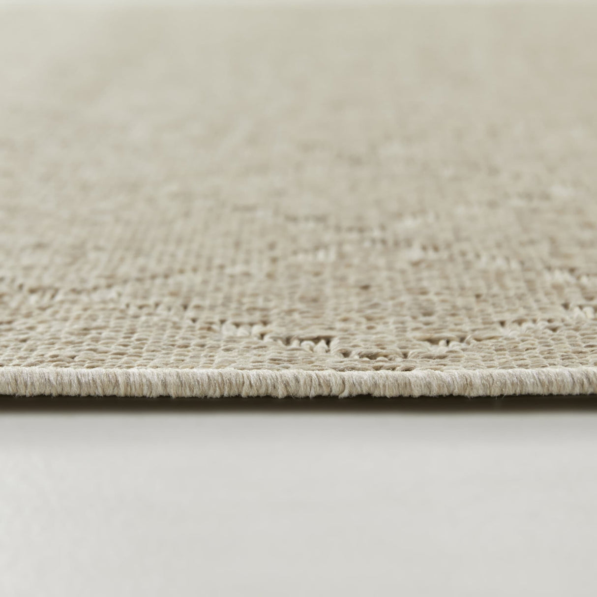 Mattei Diamond Trellis Indoor/Outdoor Area Rug