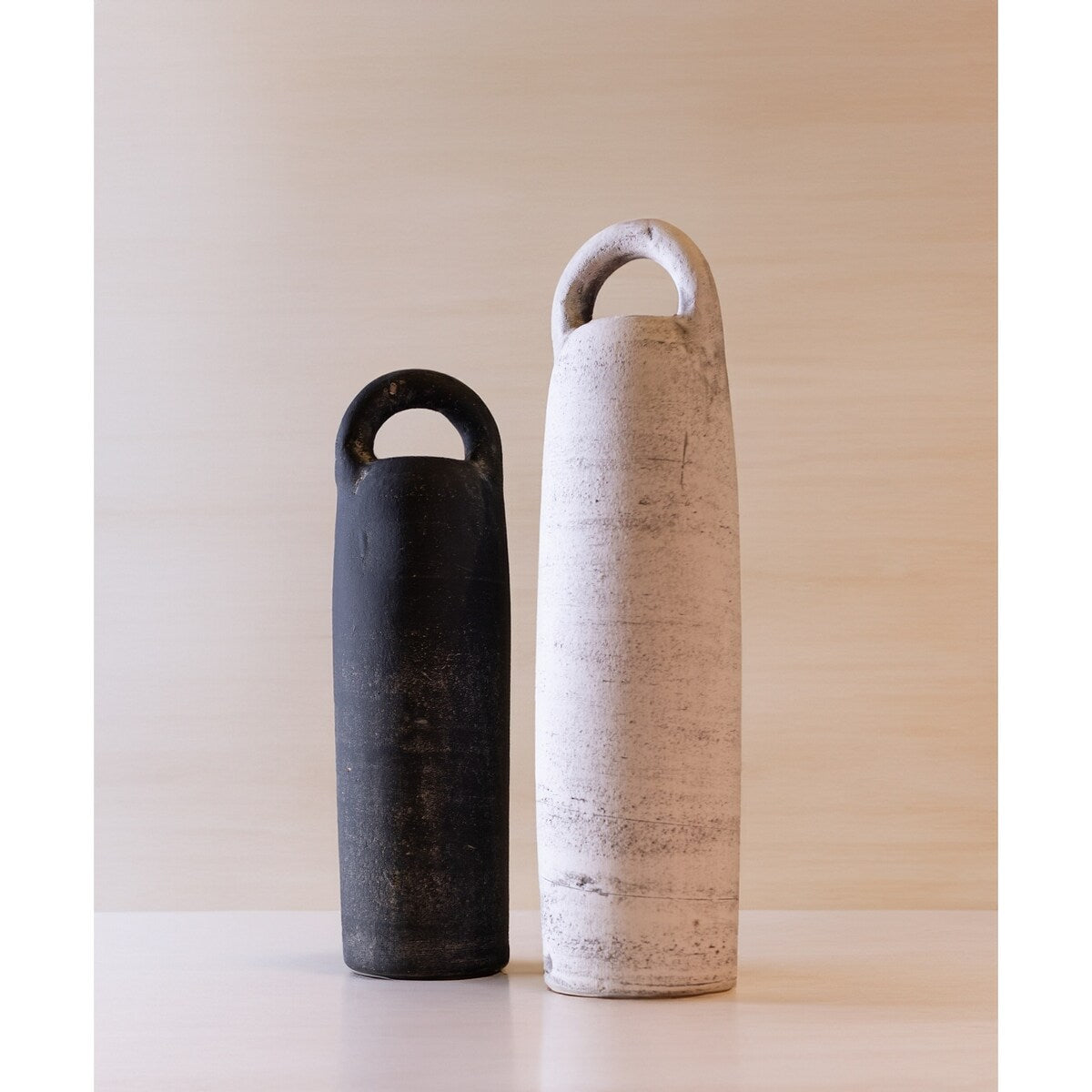 Med Bud Vase Black Ivory H 11" - Black Ivory - Black Ivory