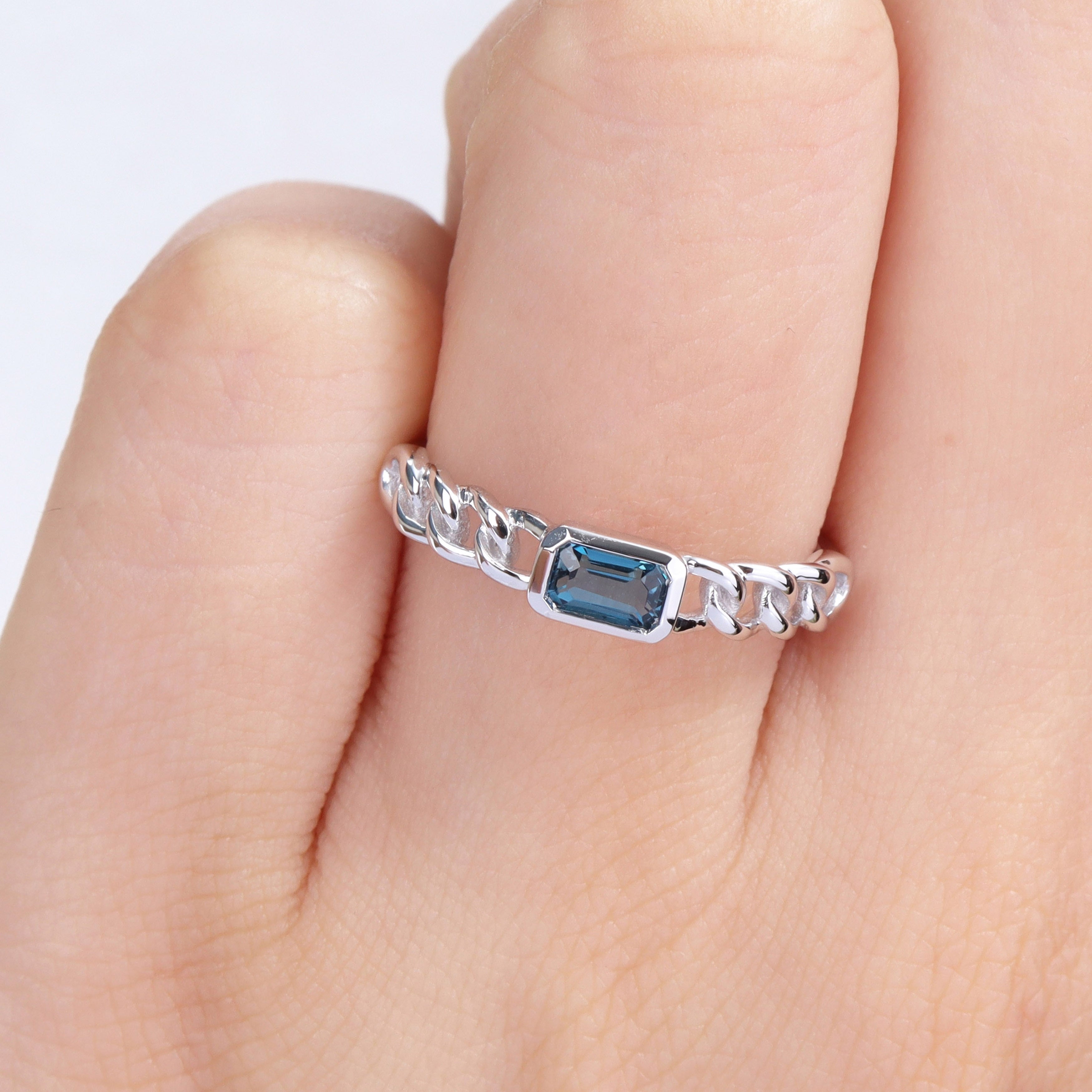 Miadora 10k White Gold London Blue Topaz Stackable Link Ring