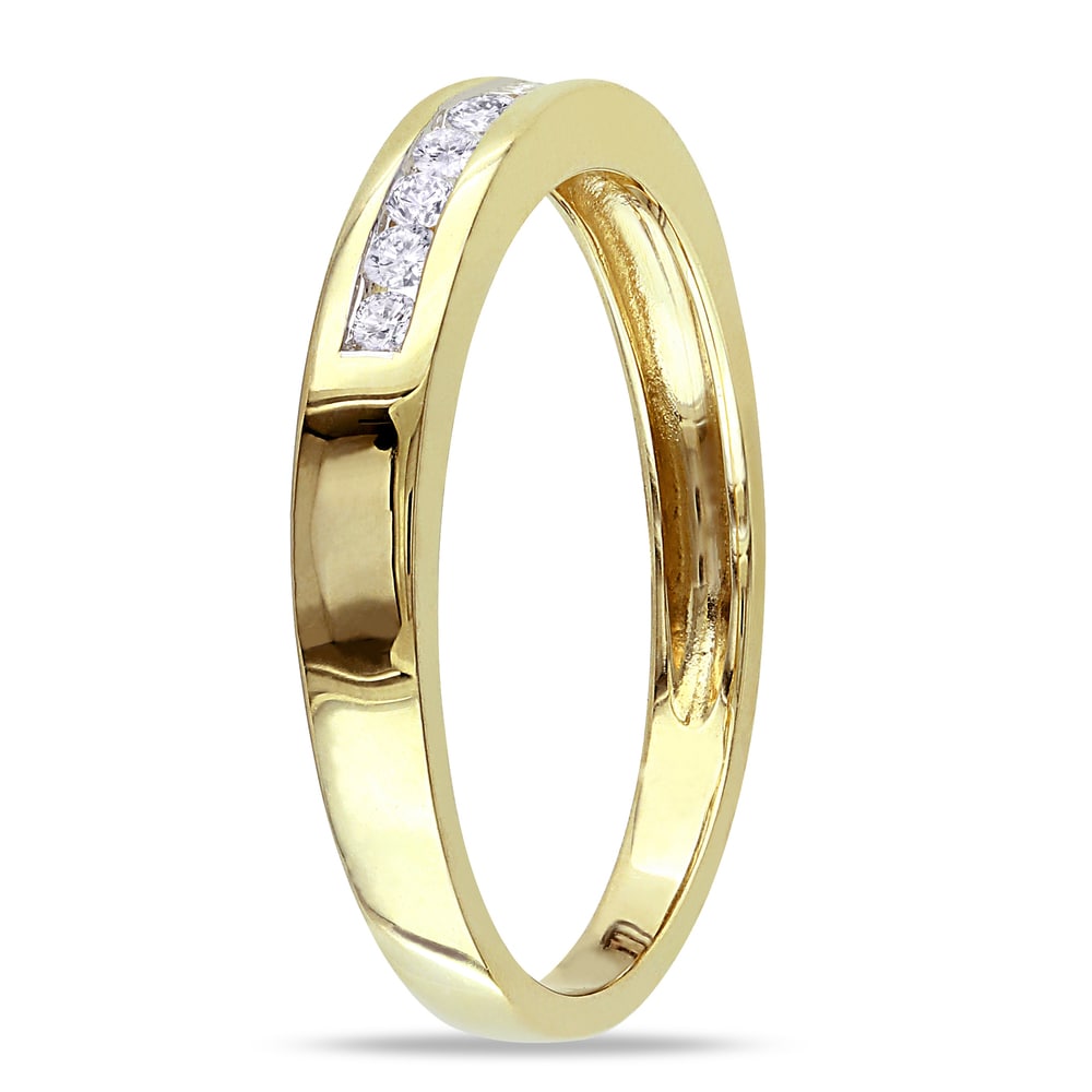 Miadora 10k Yellow Gold 1/5ct TDW Diamond Anniversary Band - White