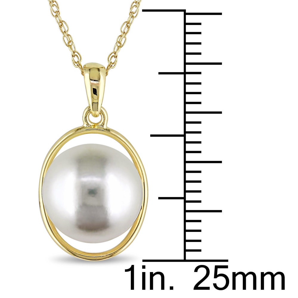 Miadora 10k Yellow Gold Cultured Freshwater White Pearl Necklace (9.5-10 mm)