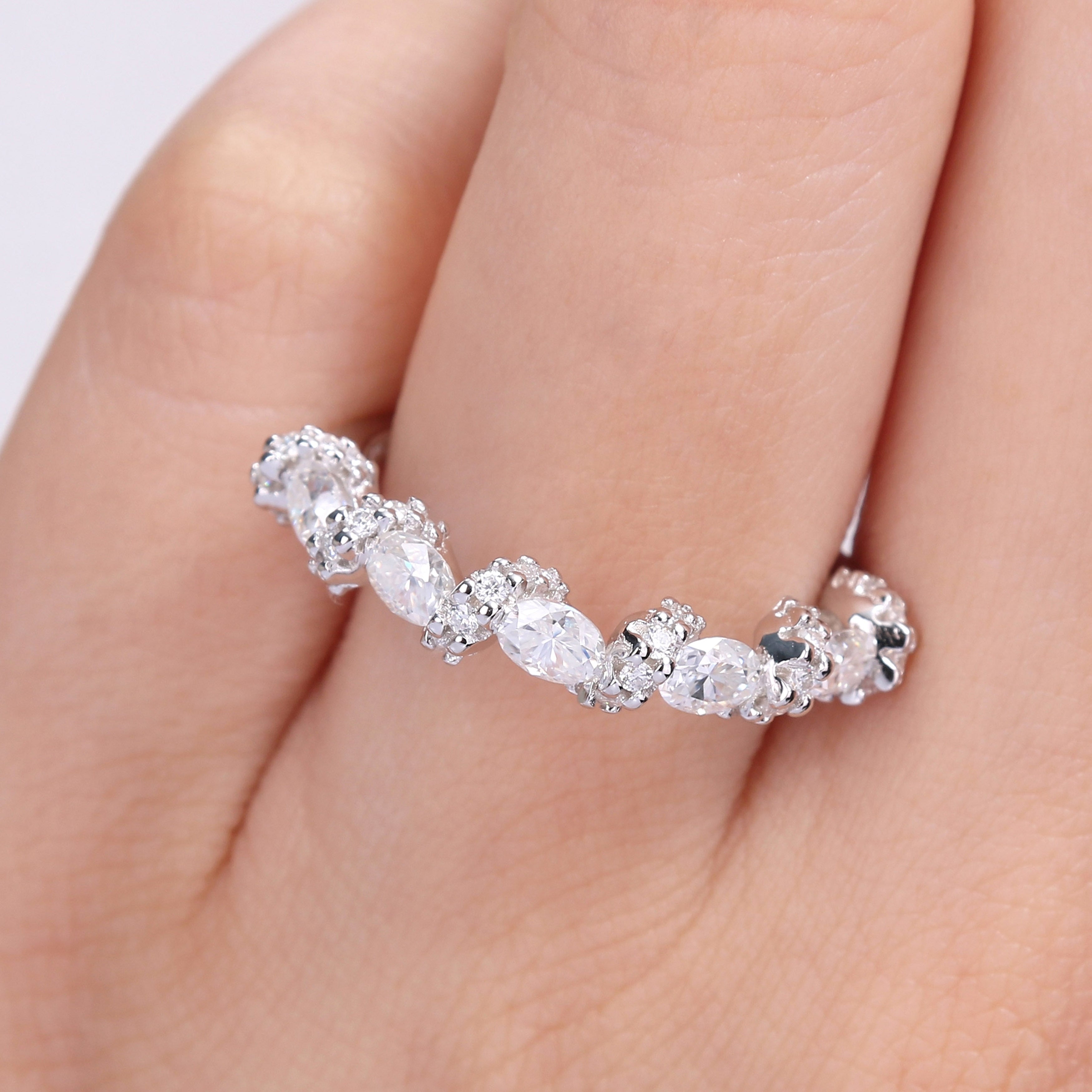 Miadora 1ct DEW Oval Moissanite Swirl Semi-Eternity Wedding Band Ring in Sterling Silver