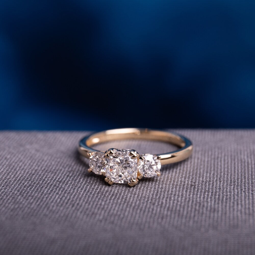 Miadora Signature Collection 14k Yellow Gold 1-1/2ct TDW Diamond 3-Stone Engagement Ring
