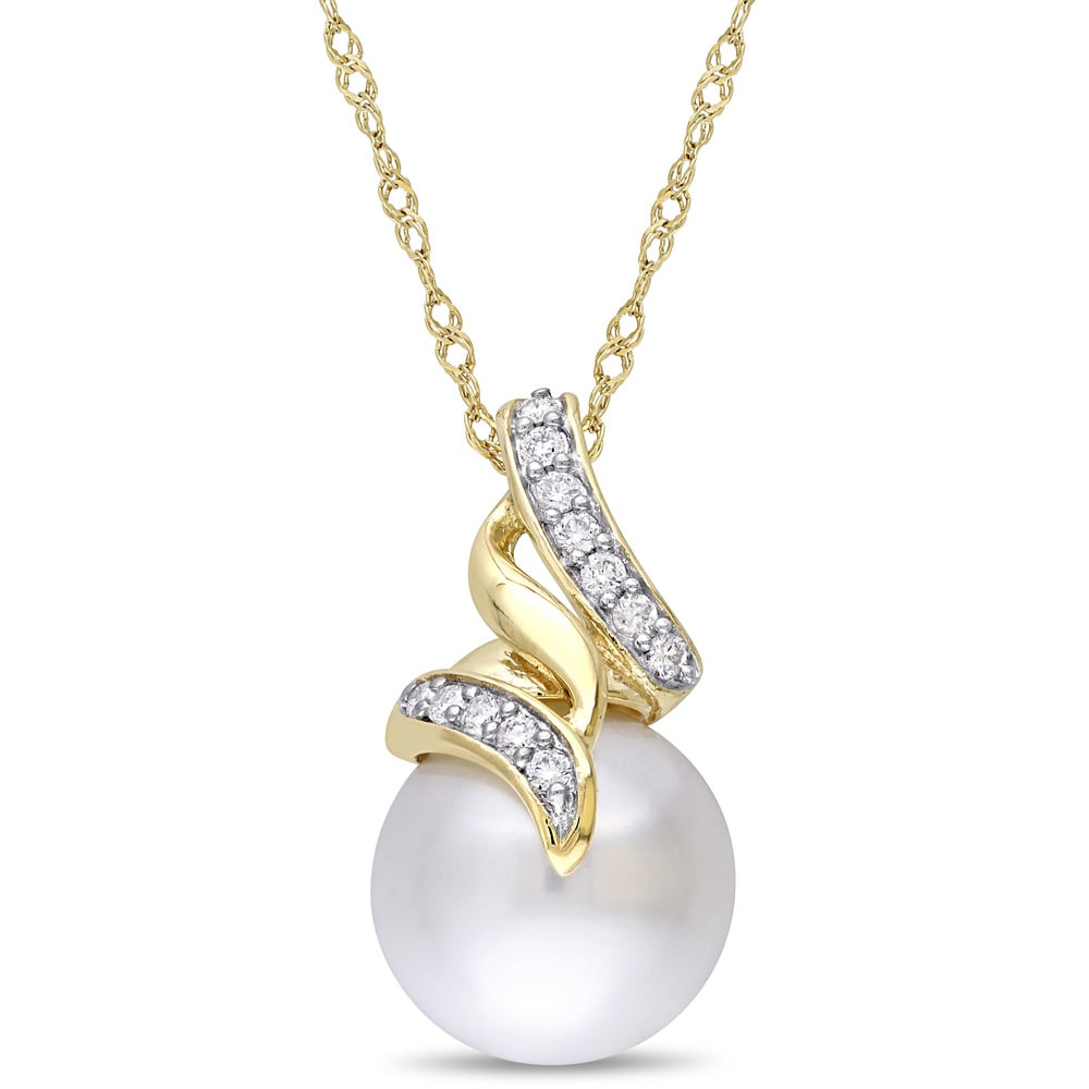 Miadora Signature Collection 14k Yellow Gold South Sea and 1/10ct TDW Diamond Swirl Solitaire Drop Necklace (9.5-10 mm) - White