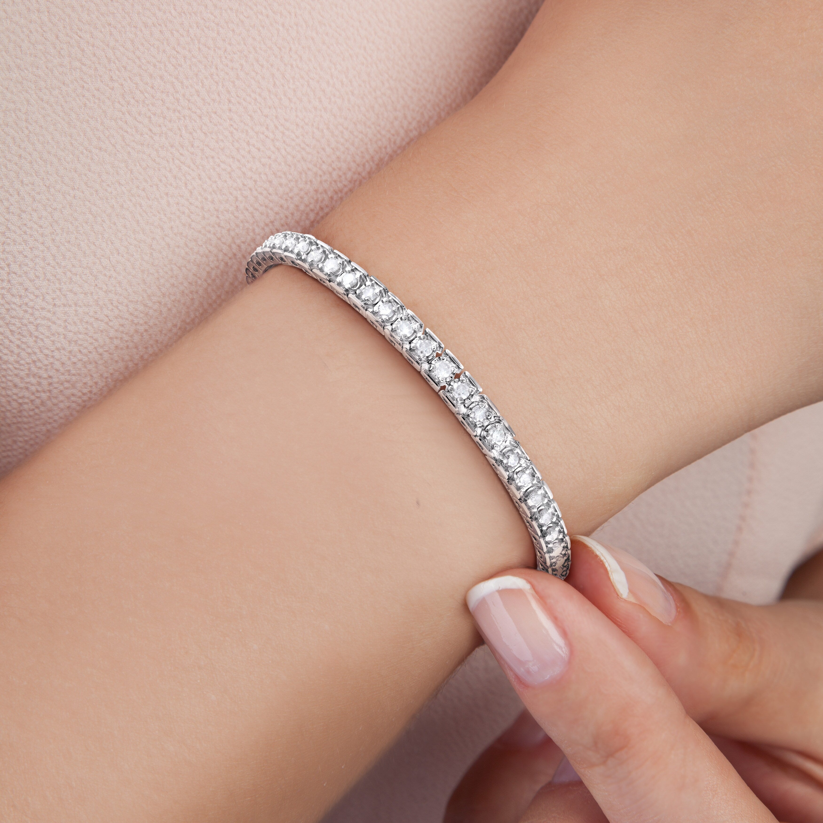 Miadora Sterling Silver 3ct TDW Diamond Tennis Bracelet - 7.25 in x 4.5 mm