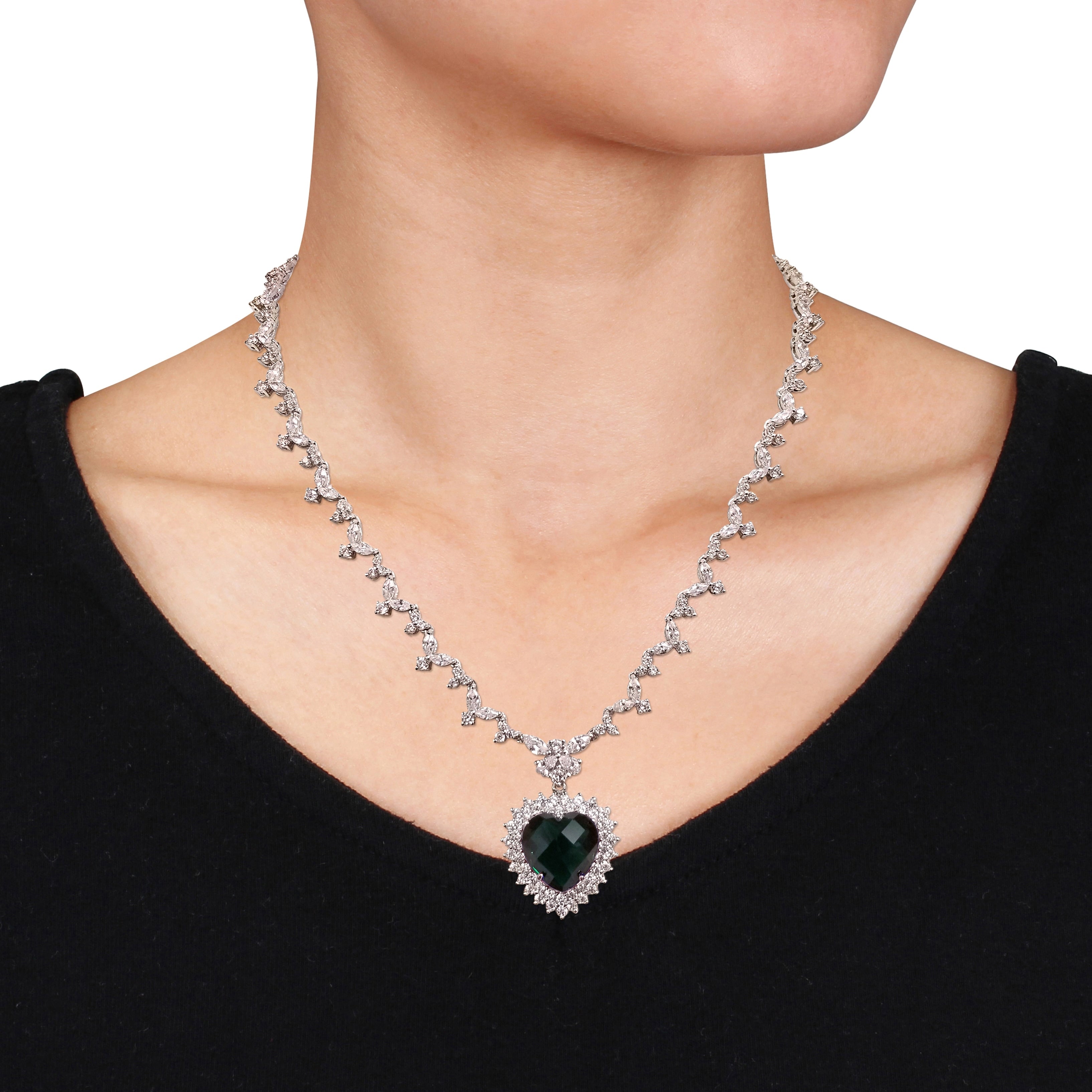 Miadora Sterling Silver 47ct TGW Green and White Cubic Zirconia Heart Halo Station Necklace - 18 inch x 24 mm x 10 mm