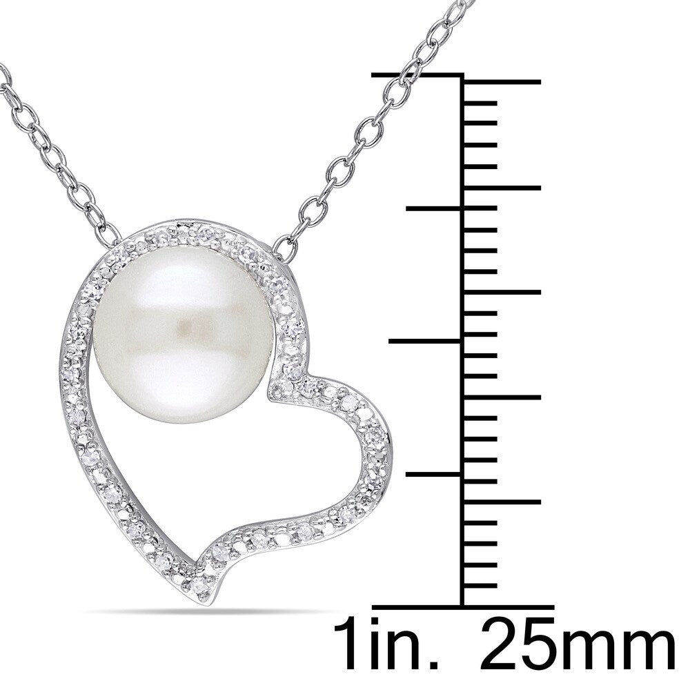 Miadora Sterling Silver Pearl and 1/10ct TDW Diamond Heart Necklace (H-I, I2-I3) (8-8.5 mm)