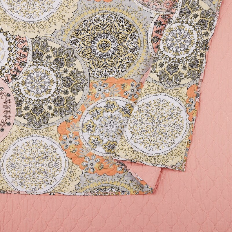 Jessica Simpson Minari Medallion 3-Piece Microfiber Quilt Set