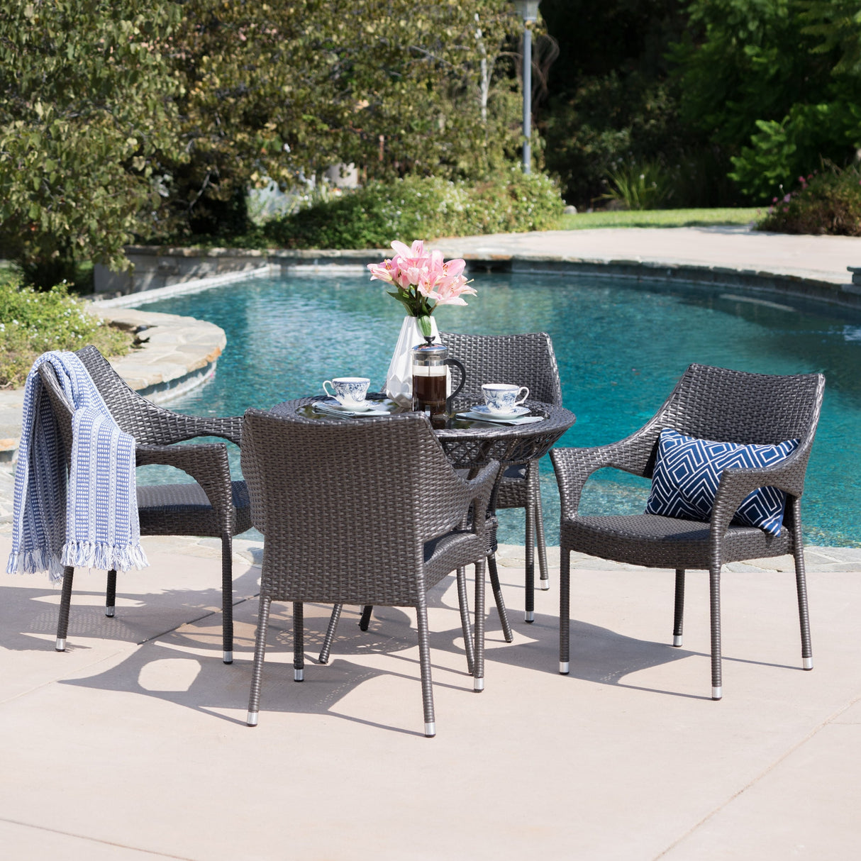 Mirage Outdoor 5-piece Wicker Dining Set by Christopher Knight Home