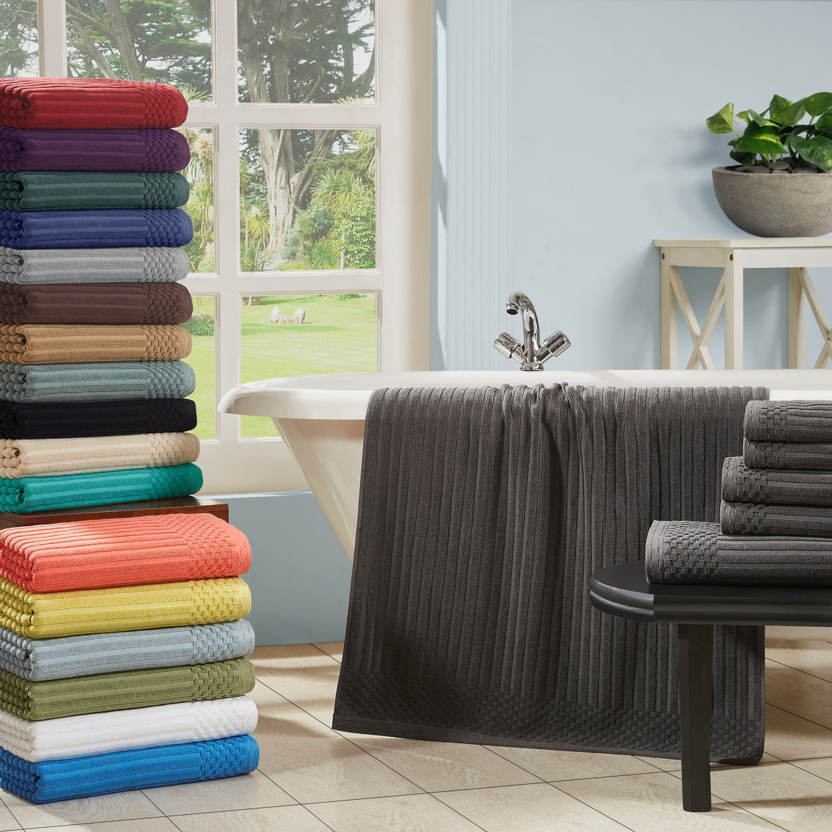 Superior Cotton 12-Piece Solid and Checkered Border Towel Set